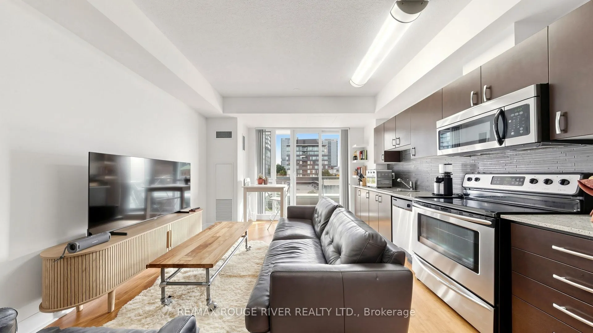 25 Cole Street #322