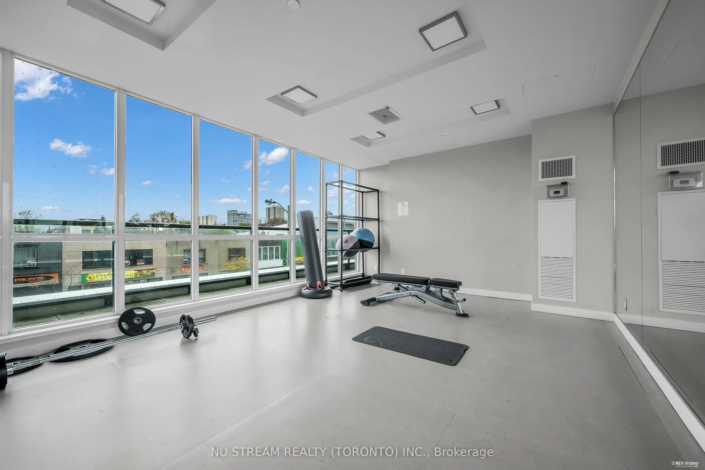 1603 Eglinton Avenue W #810
