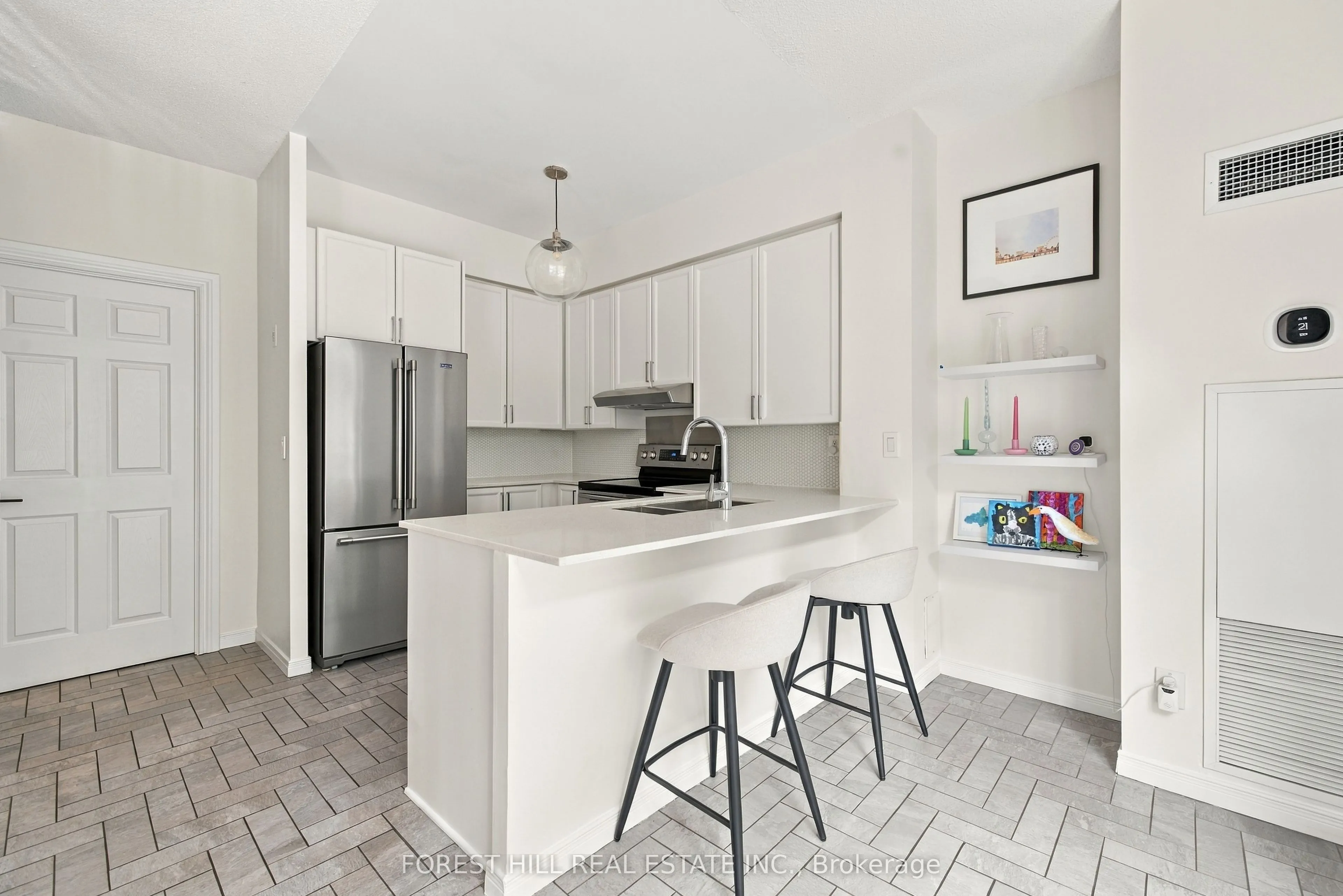 109 Front Street E #229