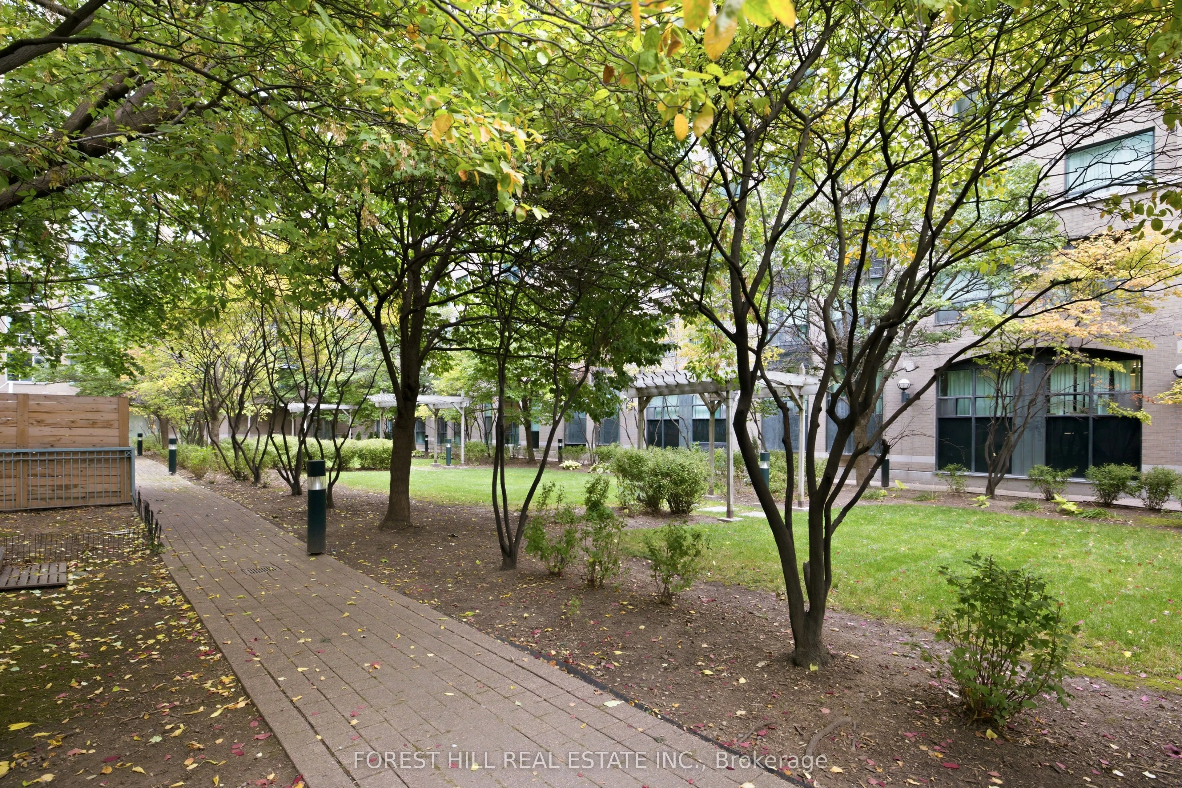 109 Front Street E #229
