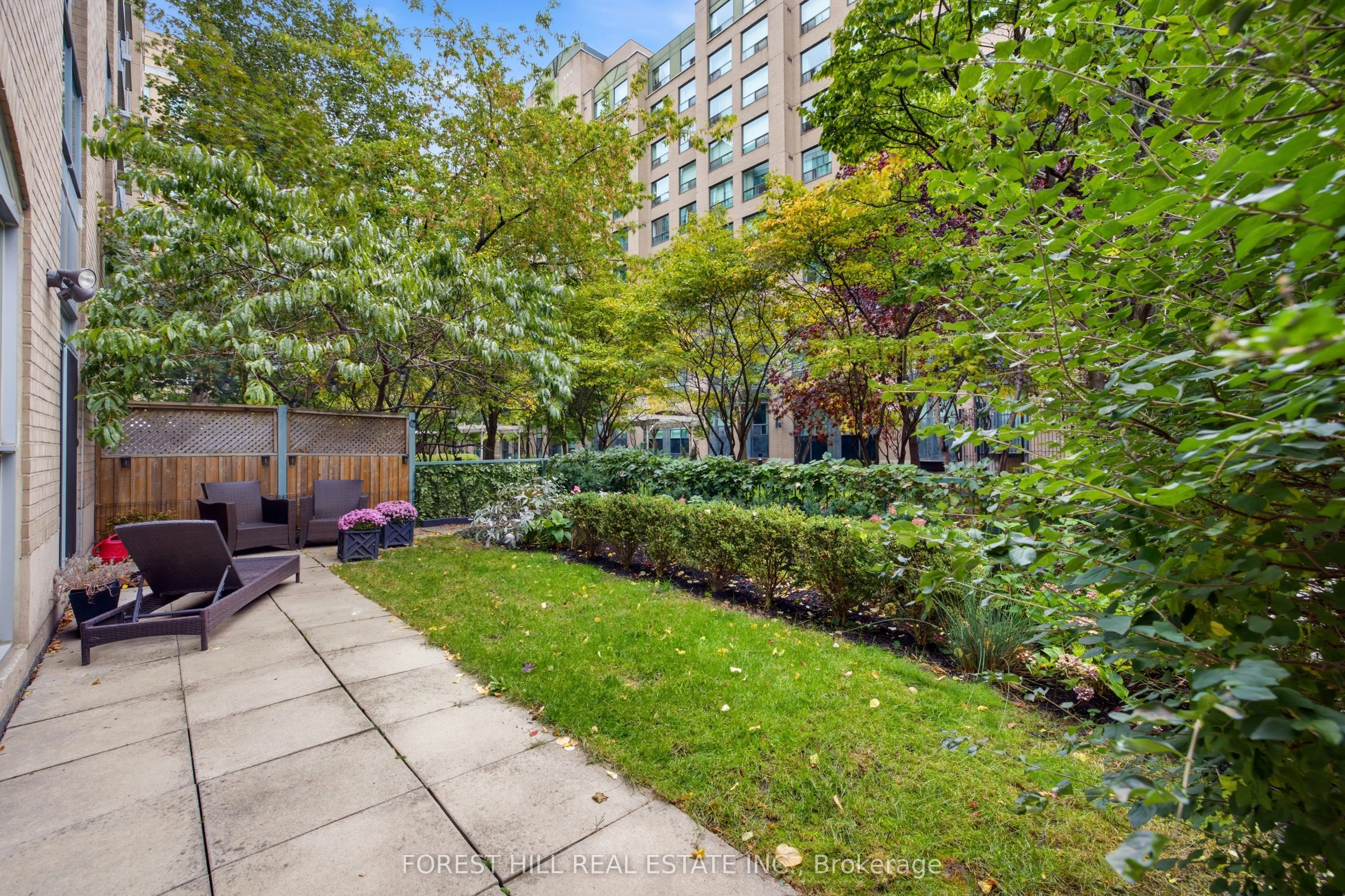 109 Front Street E #229
