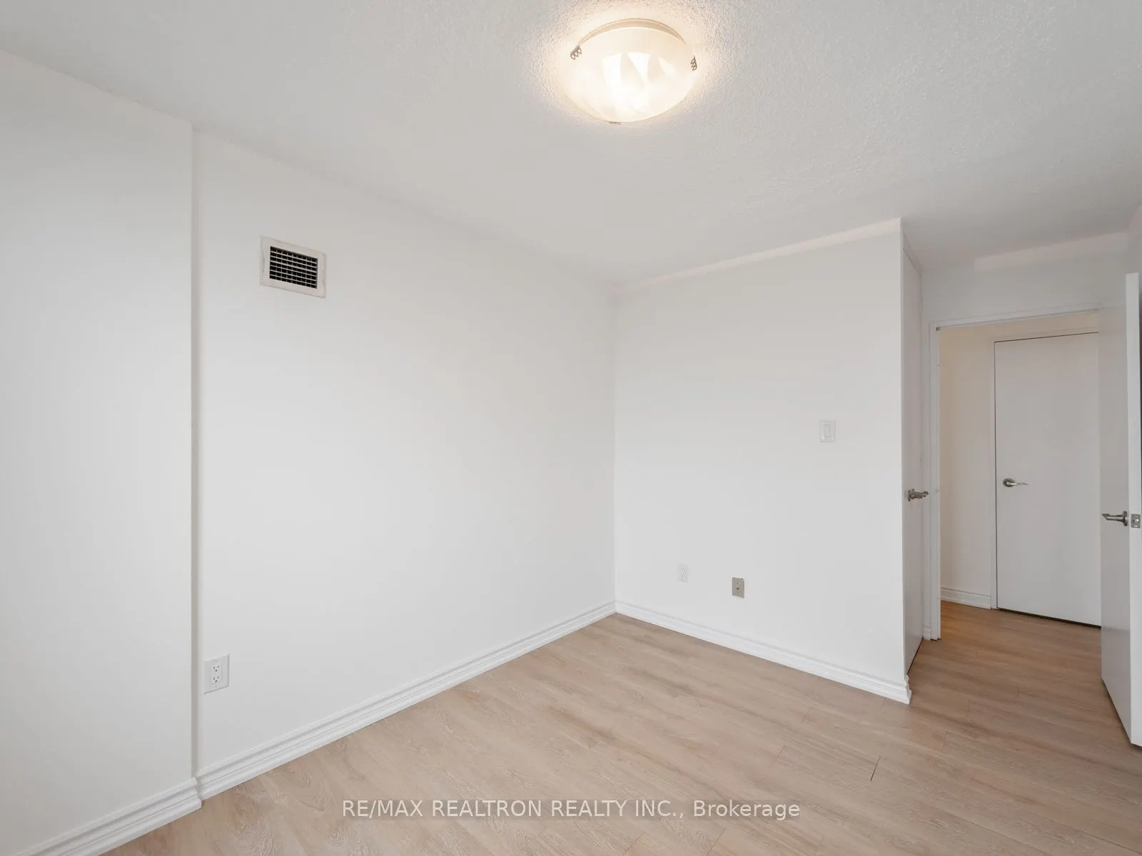 205 HILDA Avenue #1203