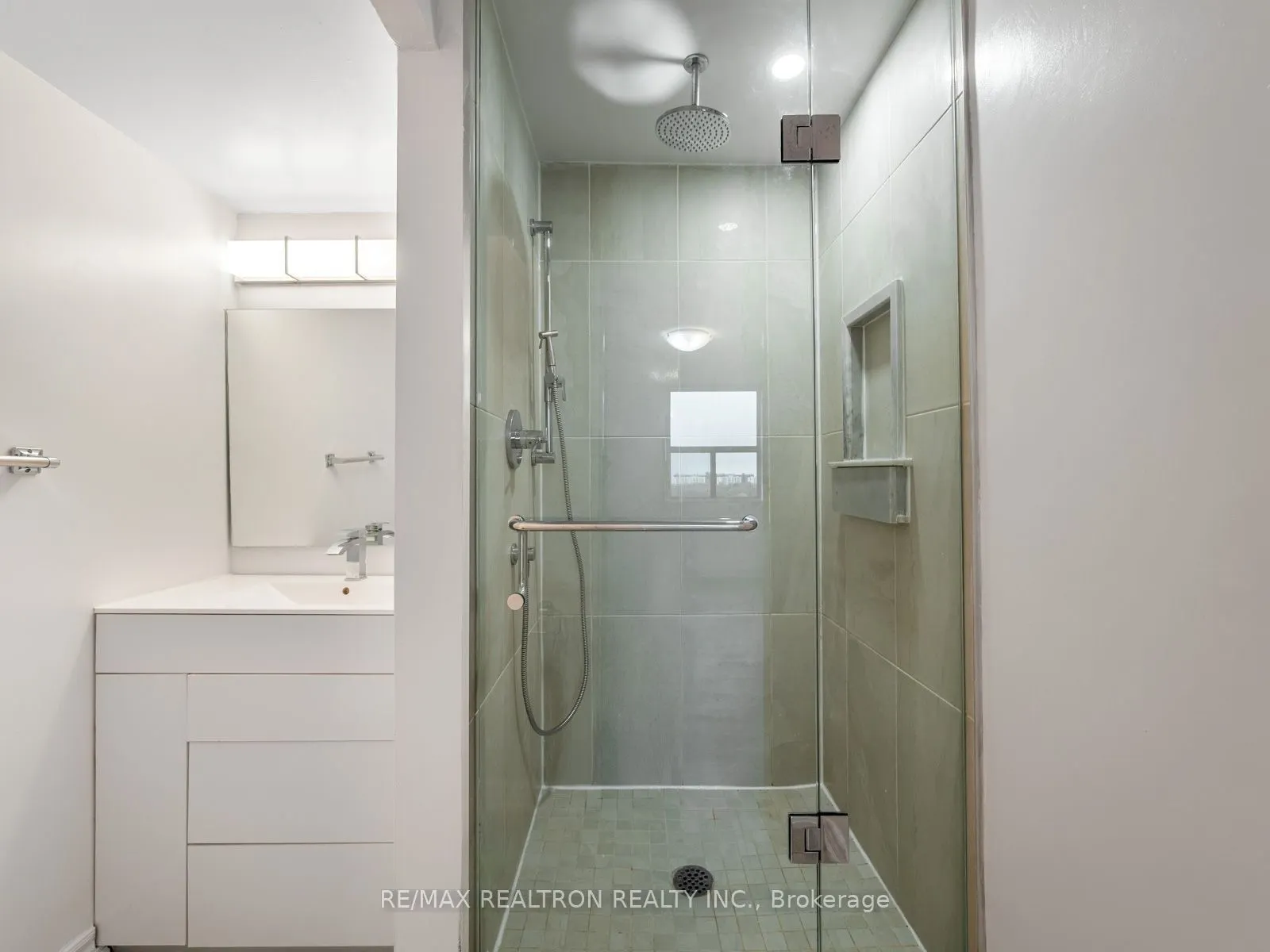205 HILDA Avenue #1203