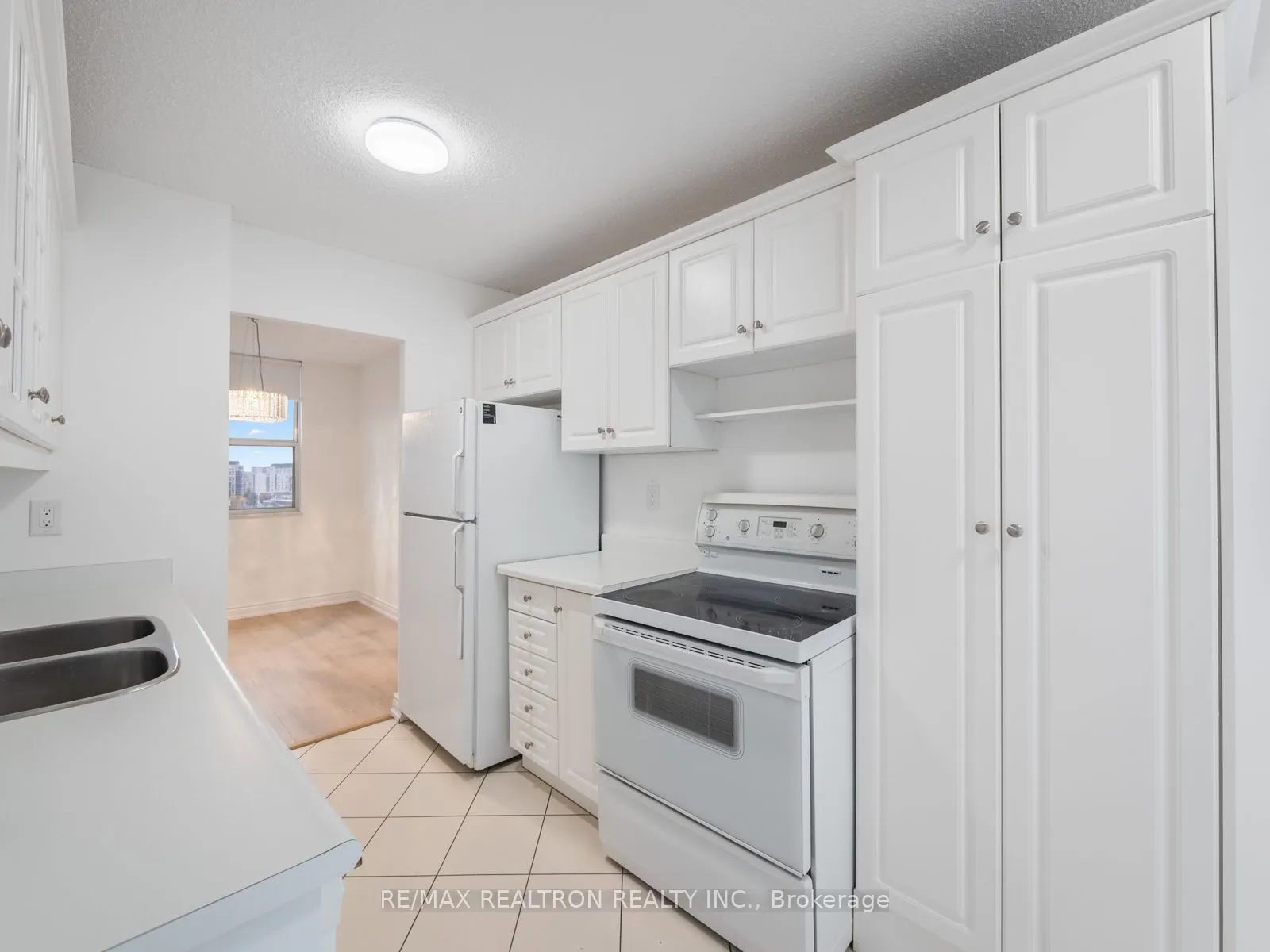 205 HILDA Avenue #1203