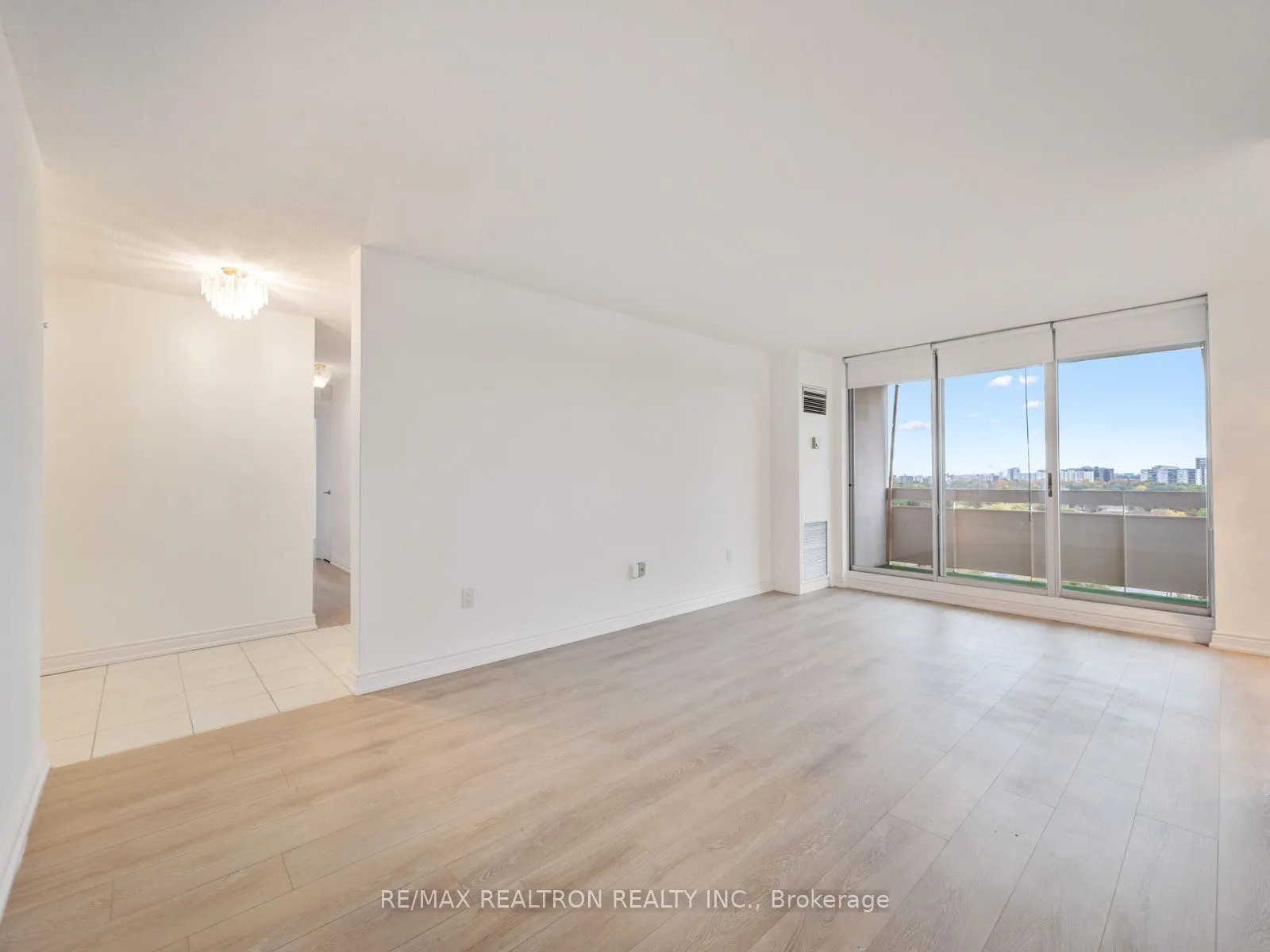 205 HILDA Avenue #1203