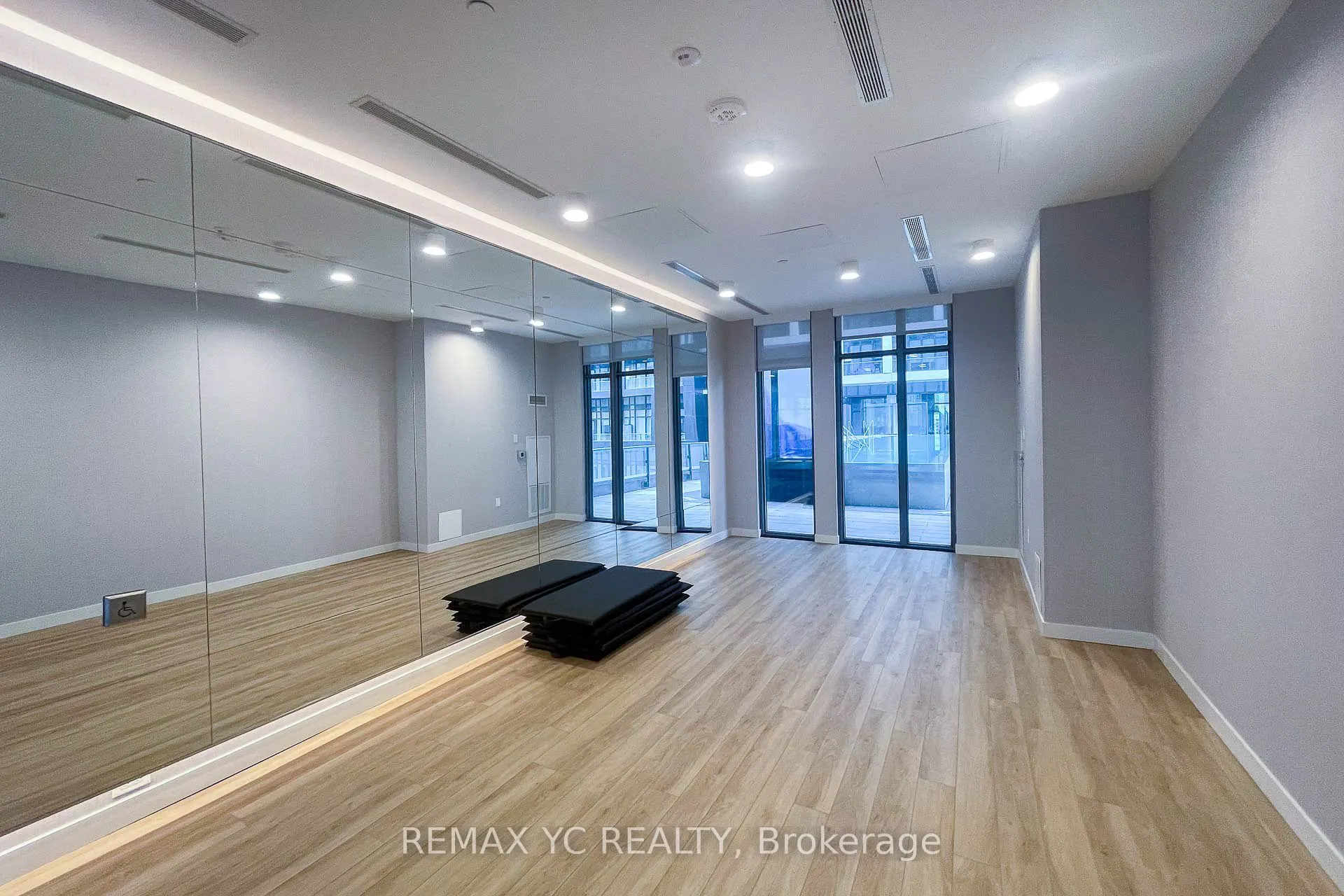 135 Lower Sherbourne Street #1464