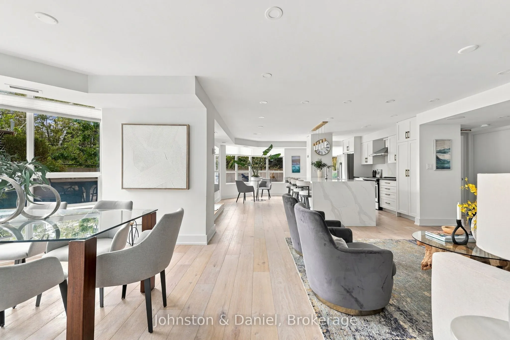 1000 King Street W #205