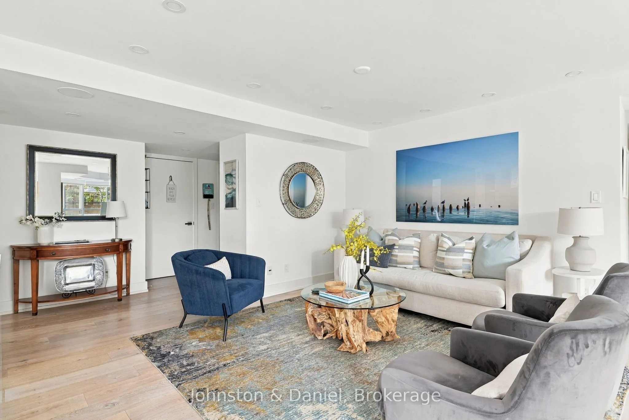 1000 King Street W #205