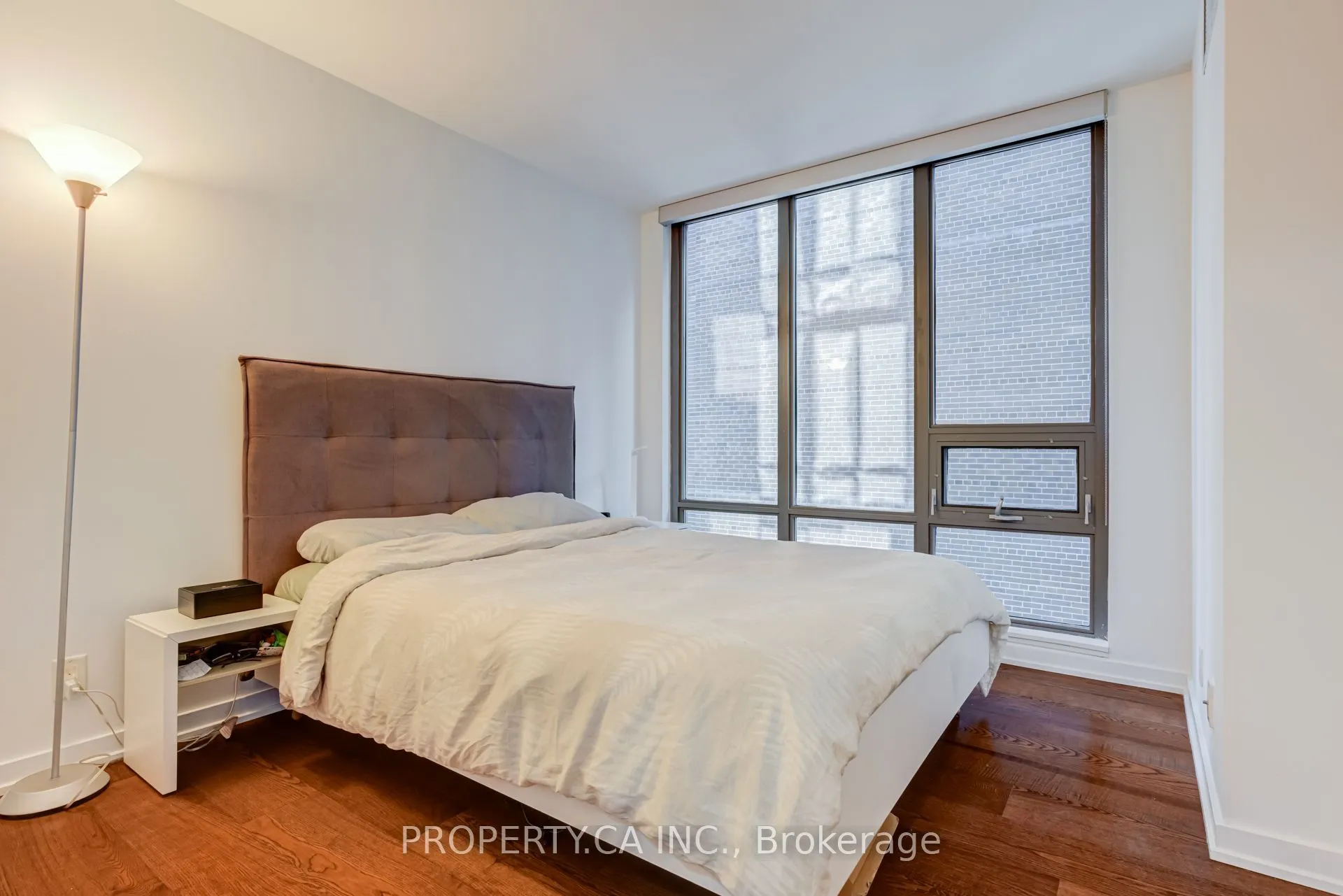 33 Lombard Street #303