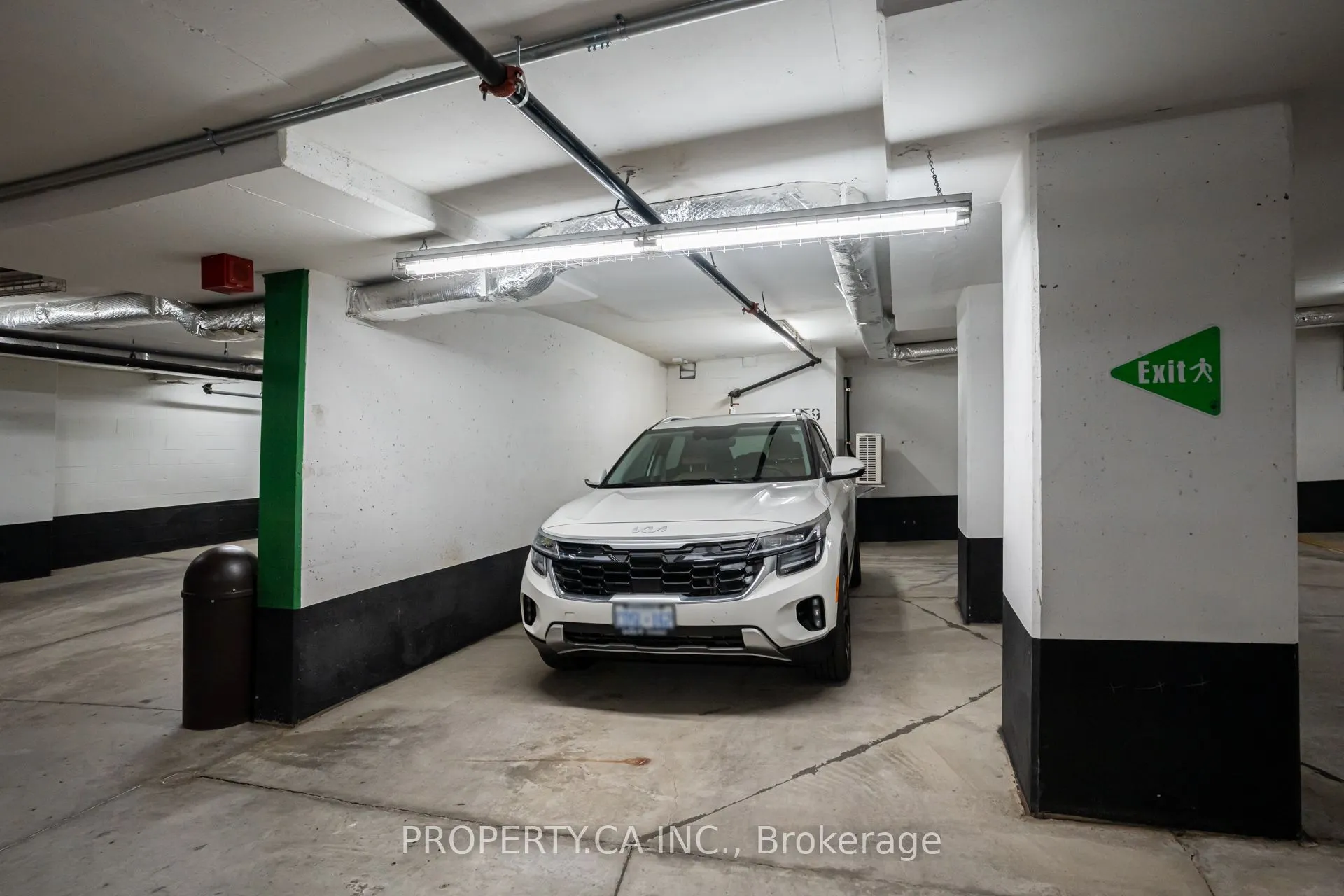 33 Lombard Street #303