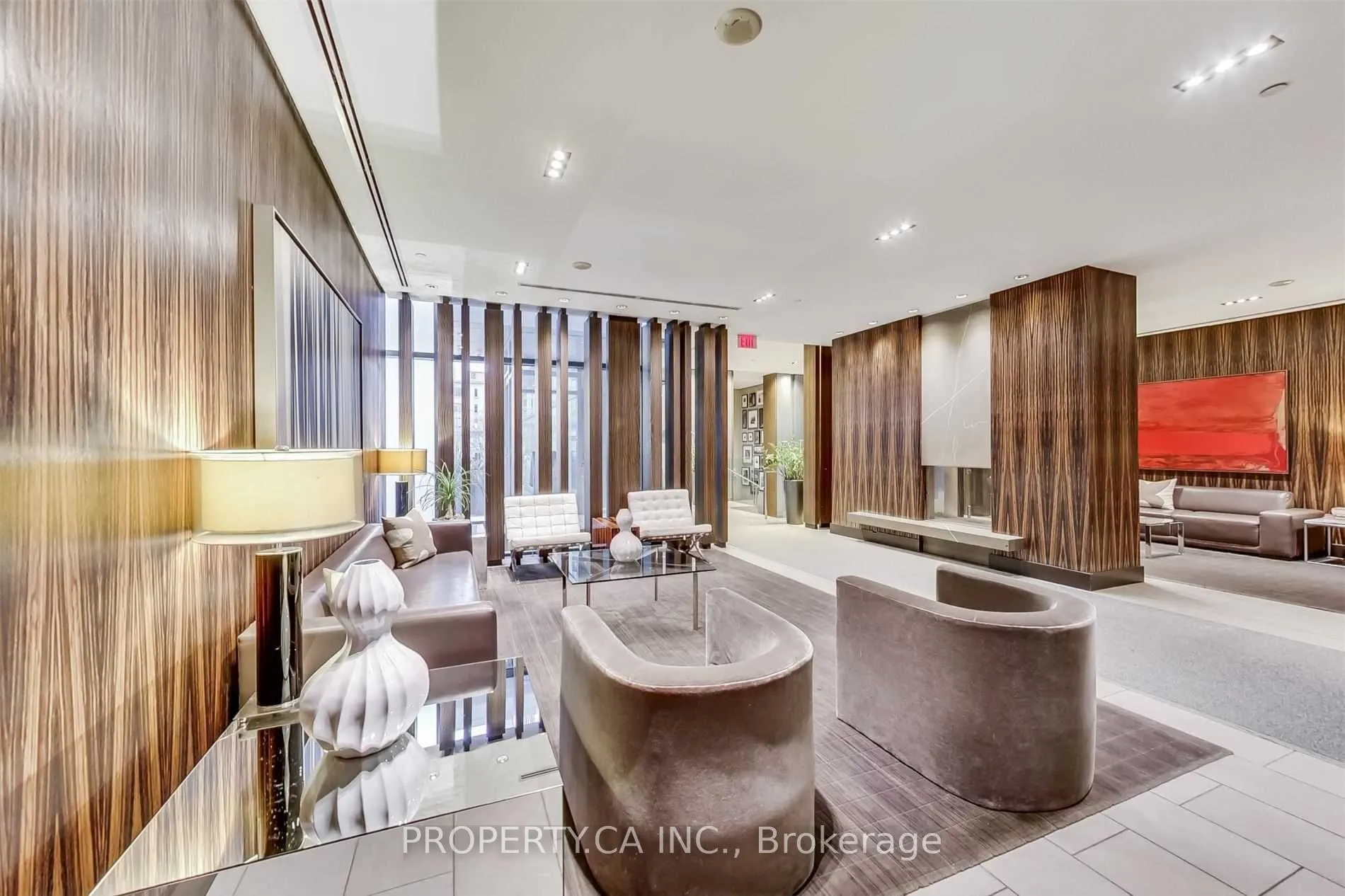 33 Lombard Street #303