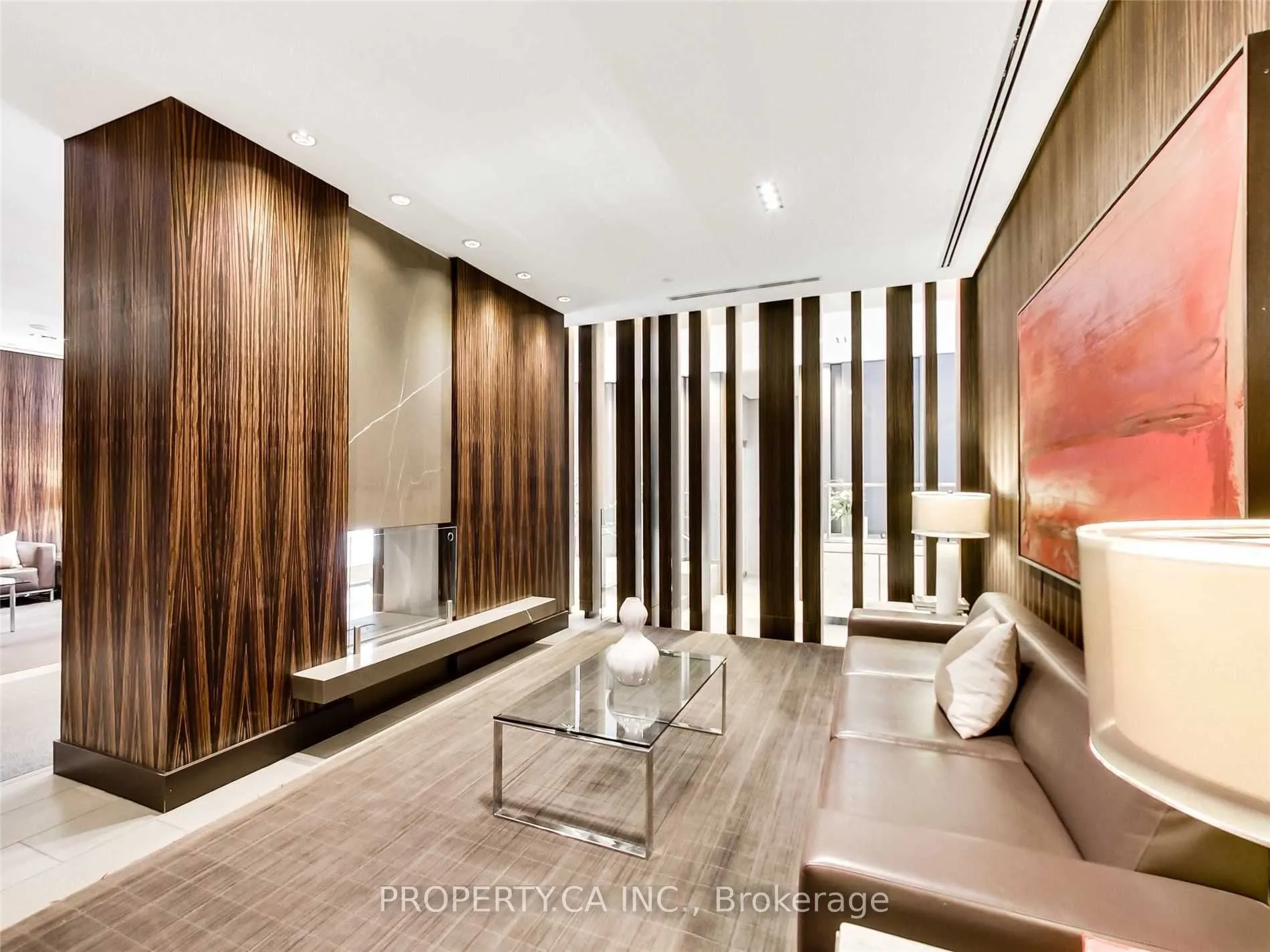 33 Lombard Street #303