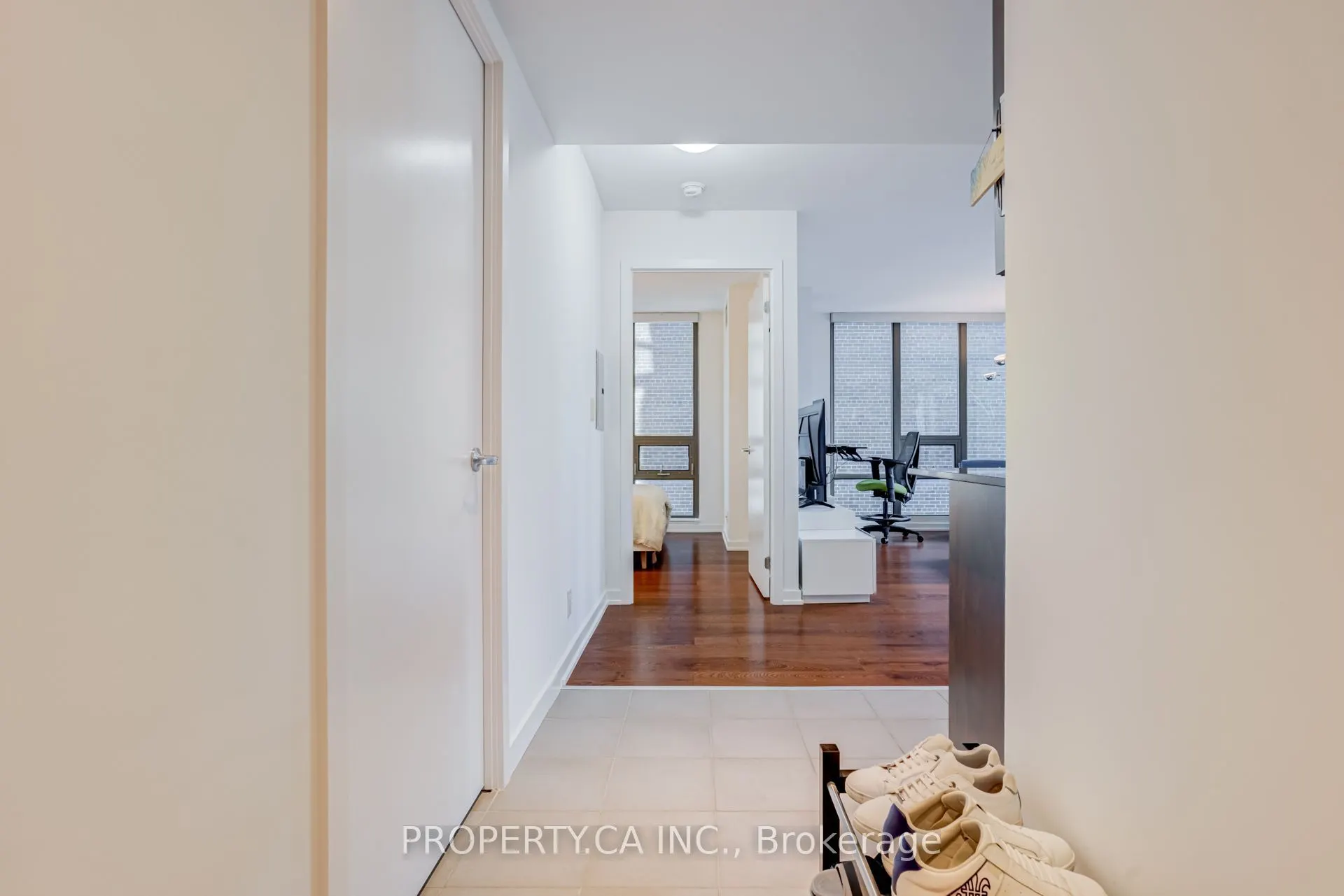 33 Lombard Street #303