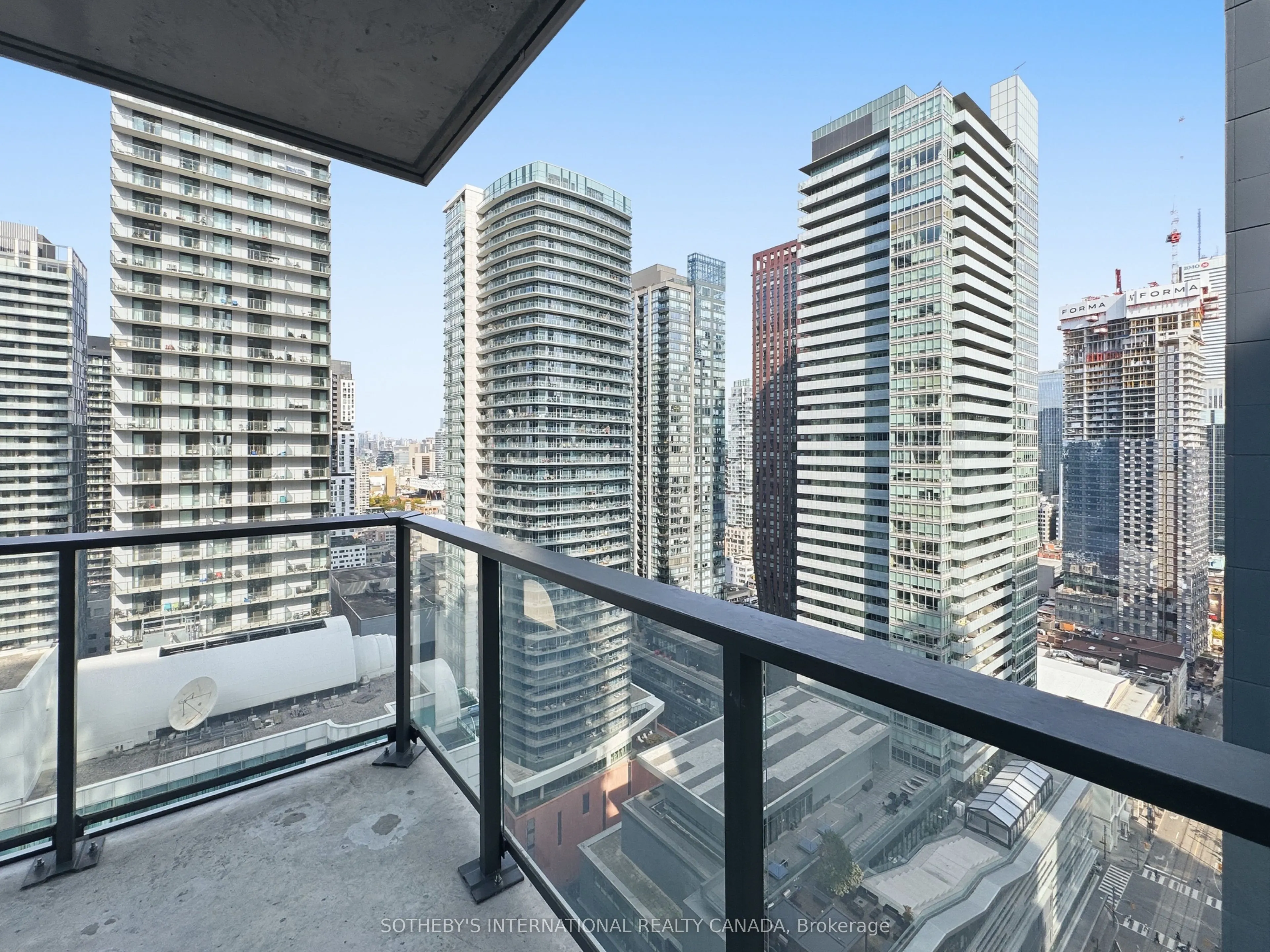 125 Blue Jays Way #3208