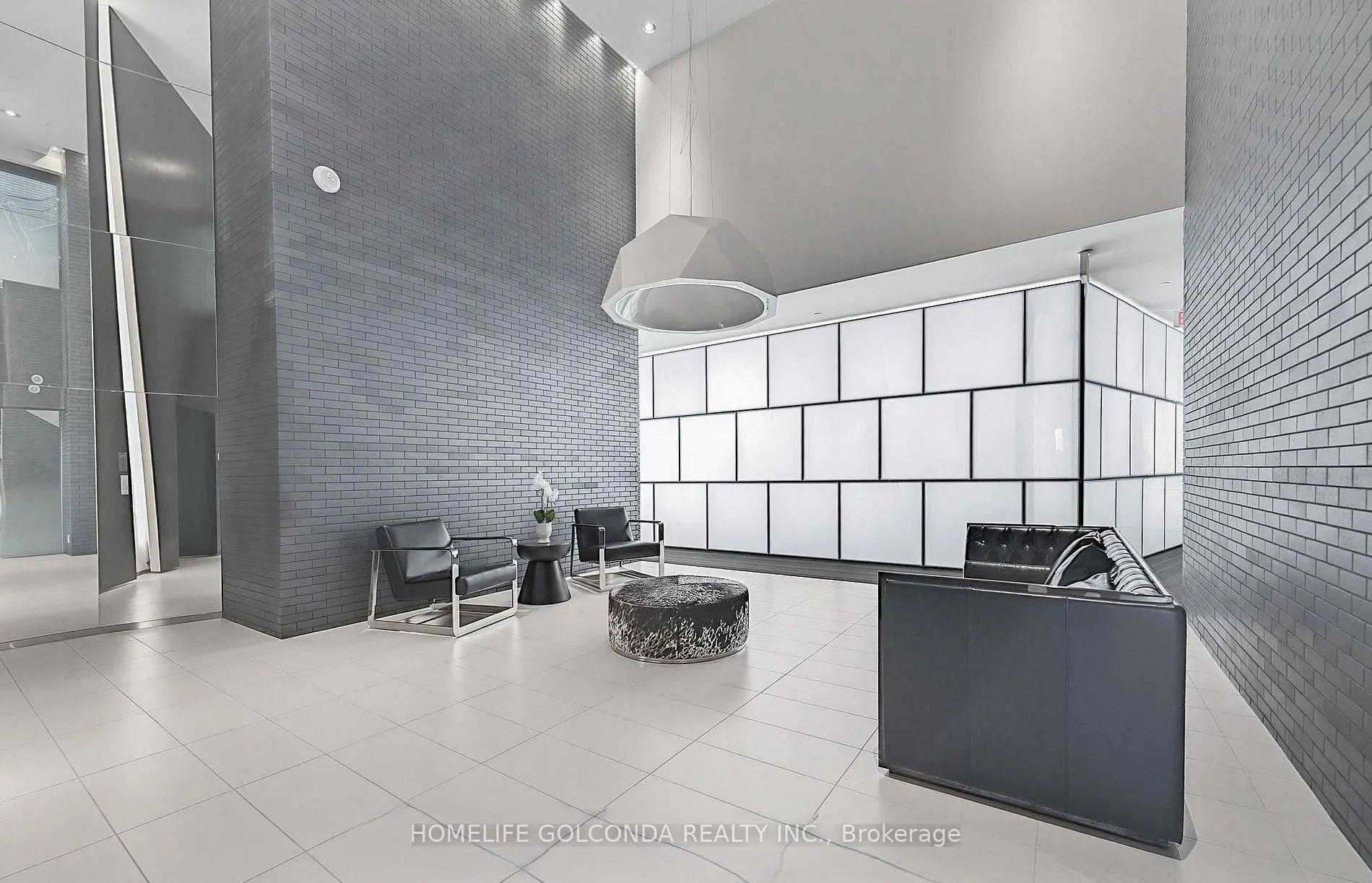125 Peter Street #3307