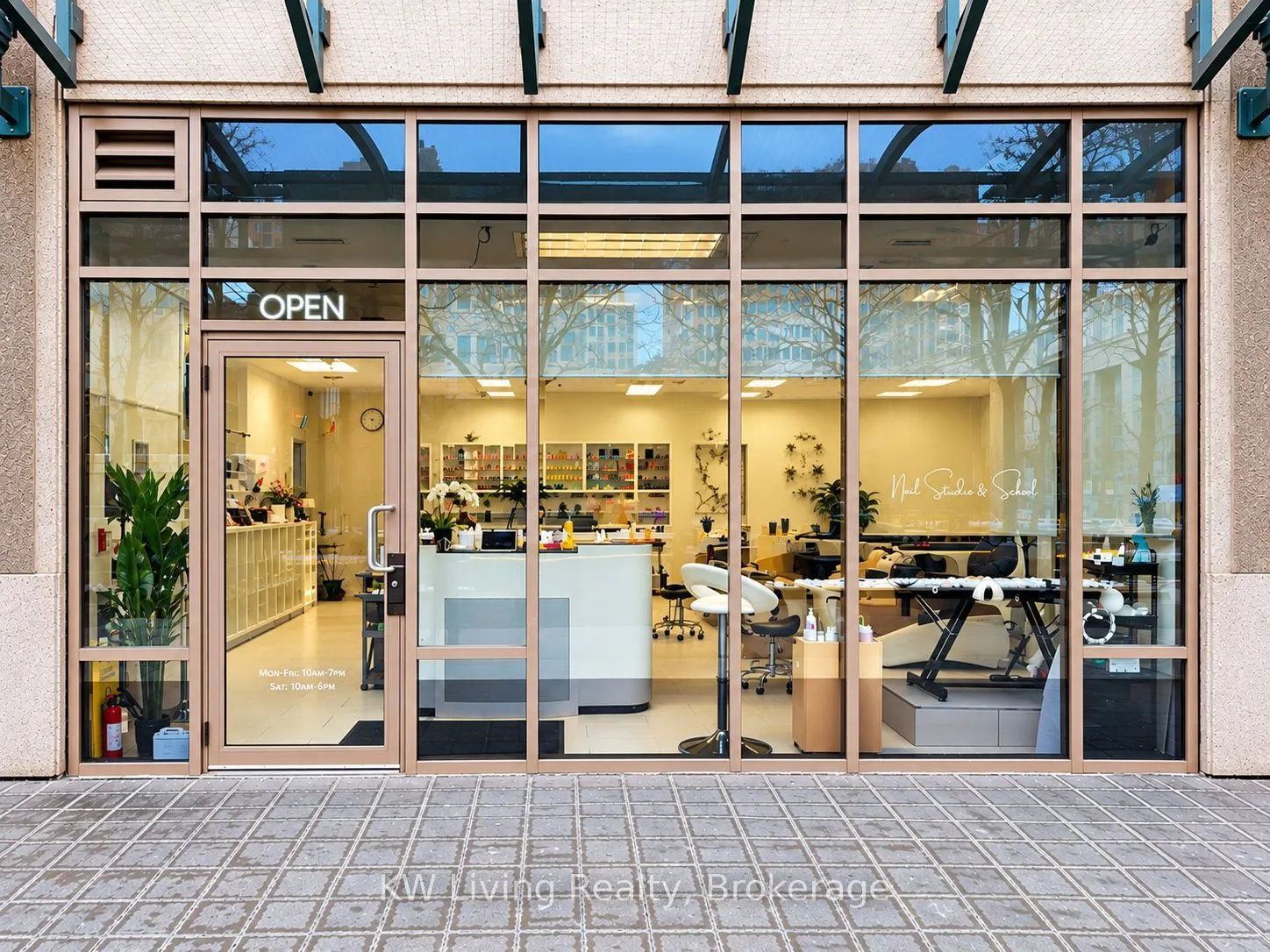 913 Bay Street #R2