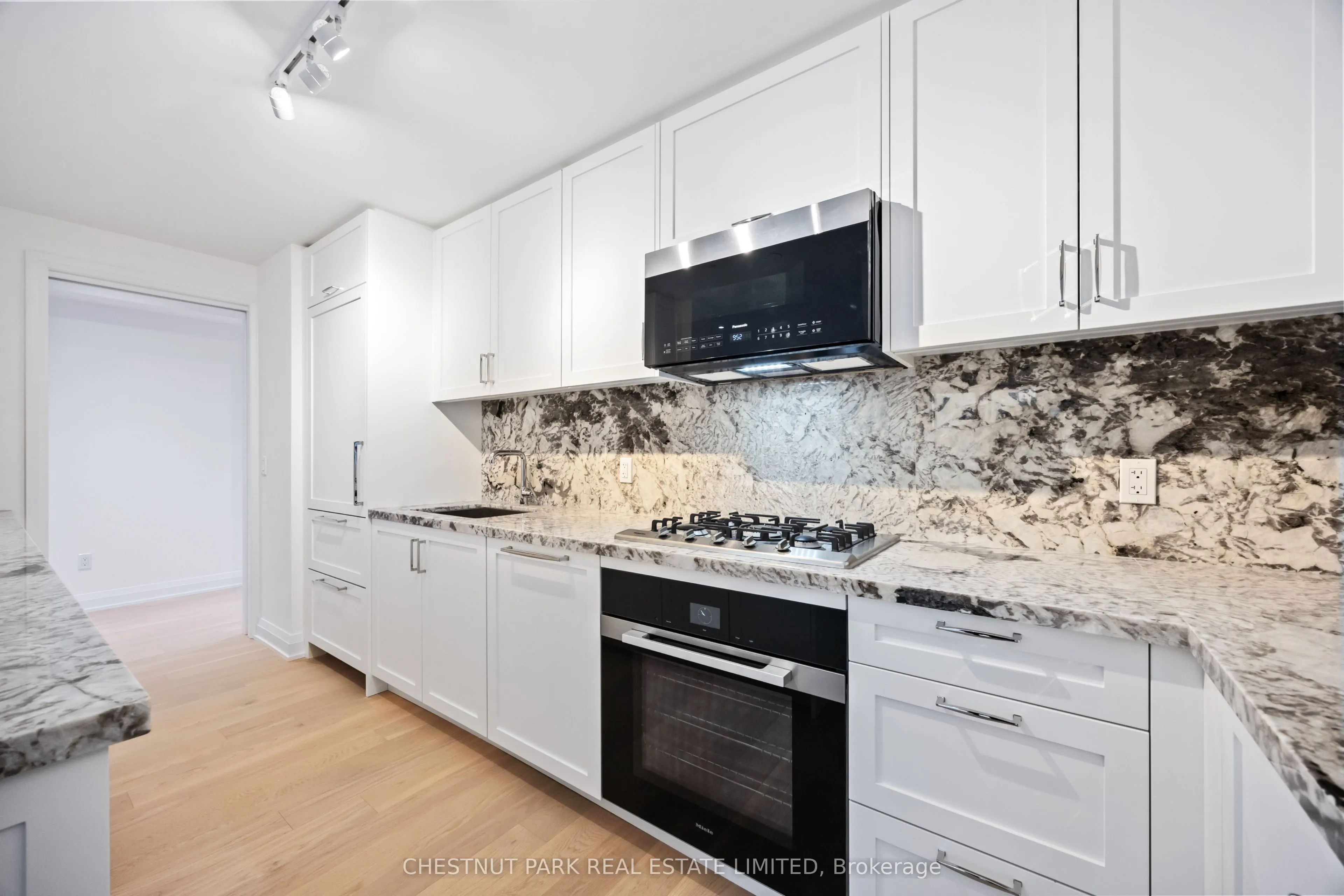 505 Glencairn Avenue #406