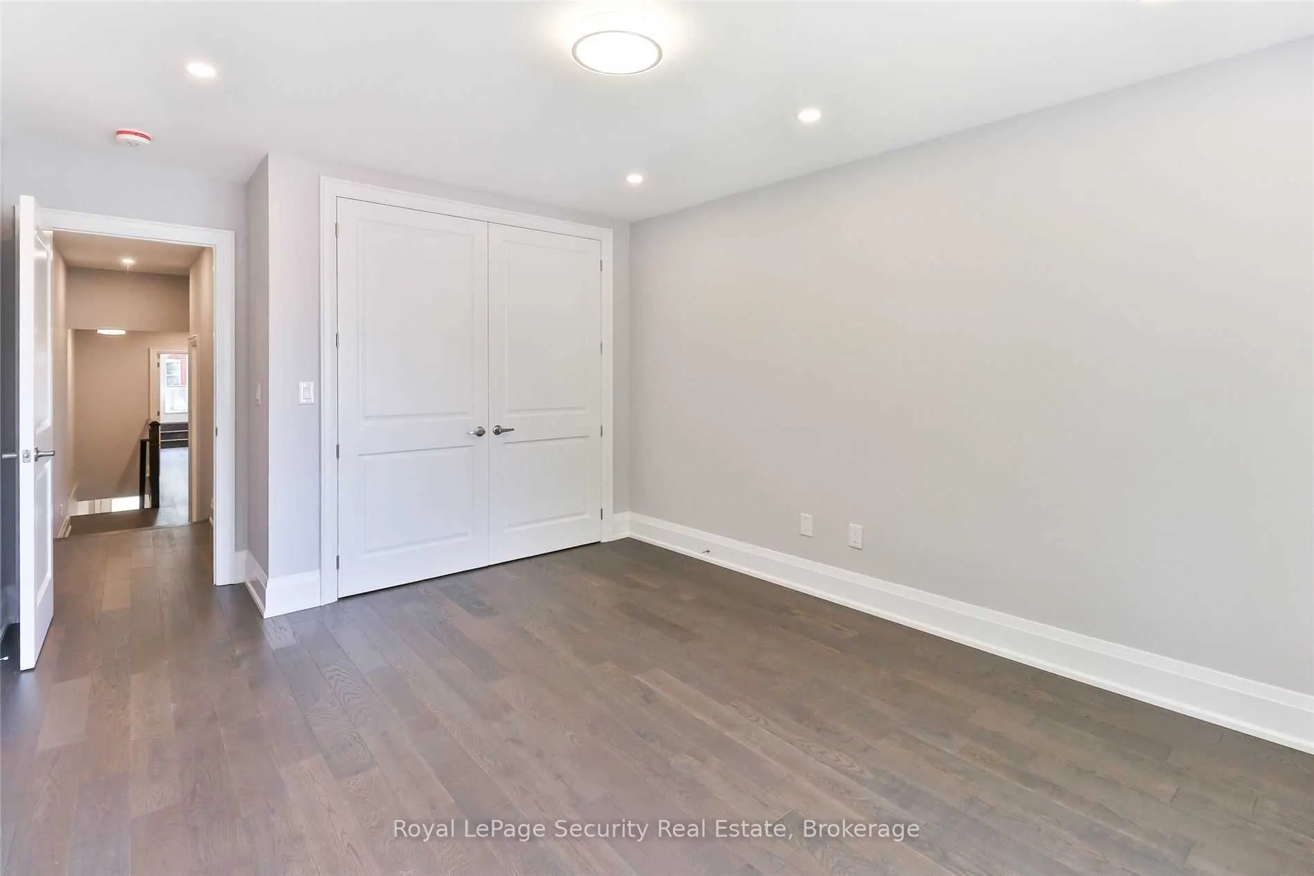 136 Markham Street #Main/ 2nd