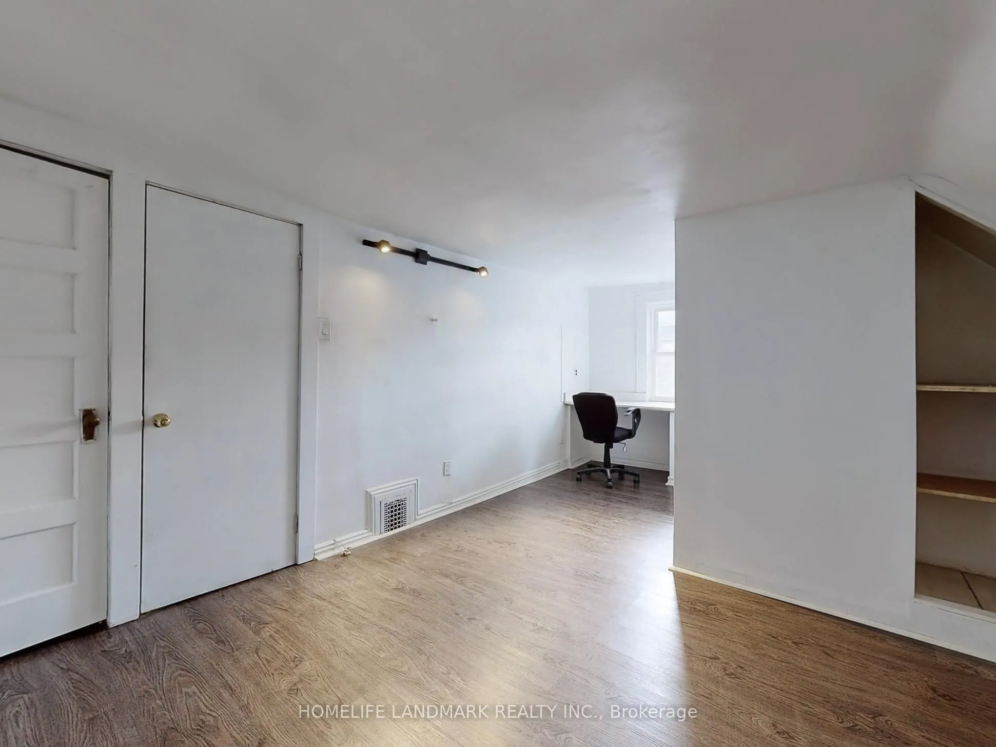 609 Ossington Avenue #Upper