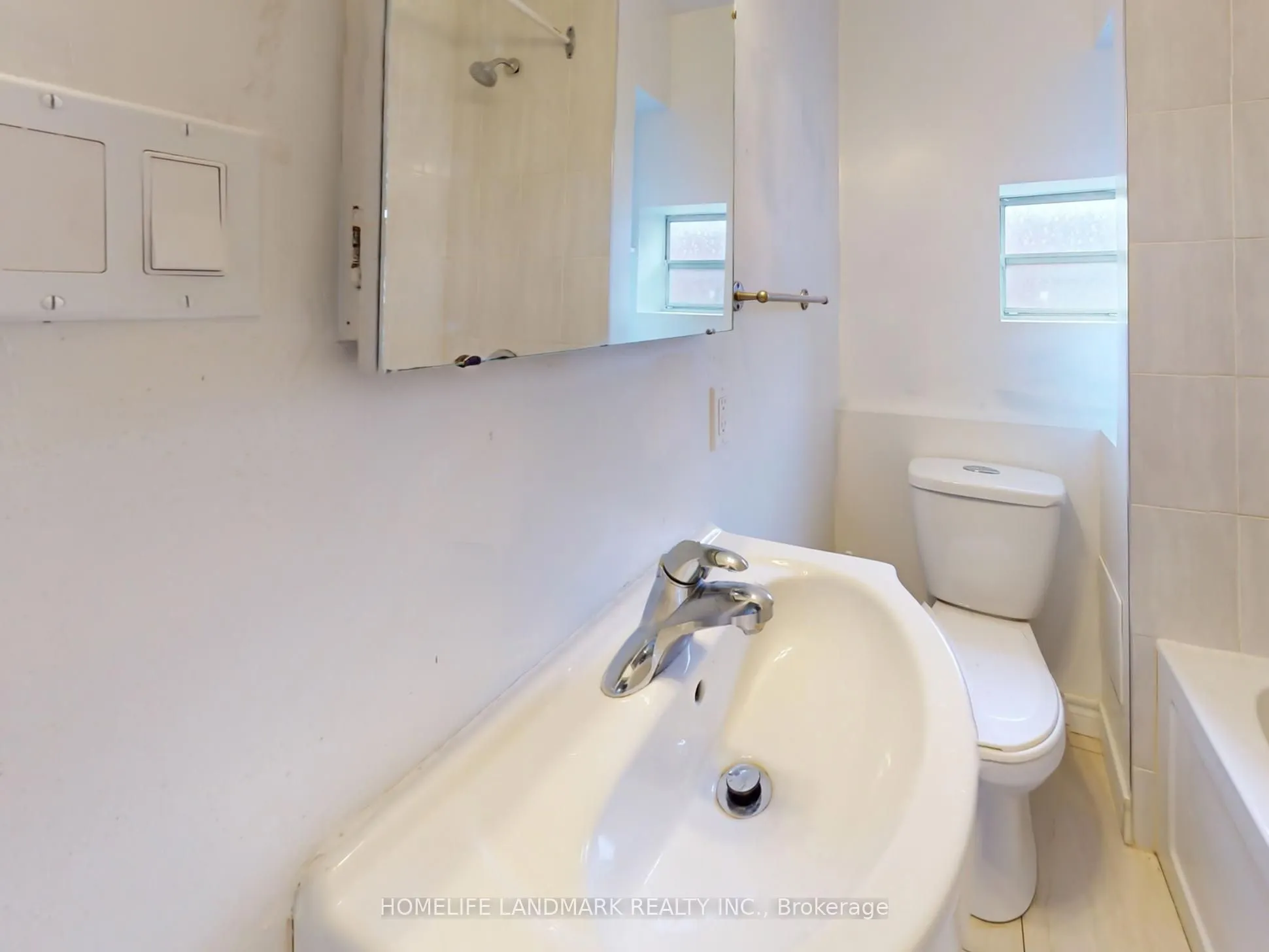 609 Ossington Avenue #Upper