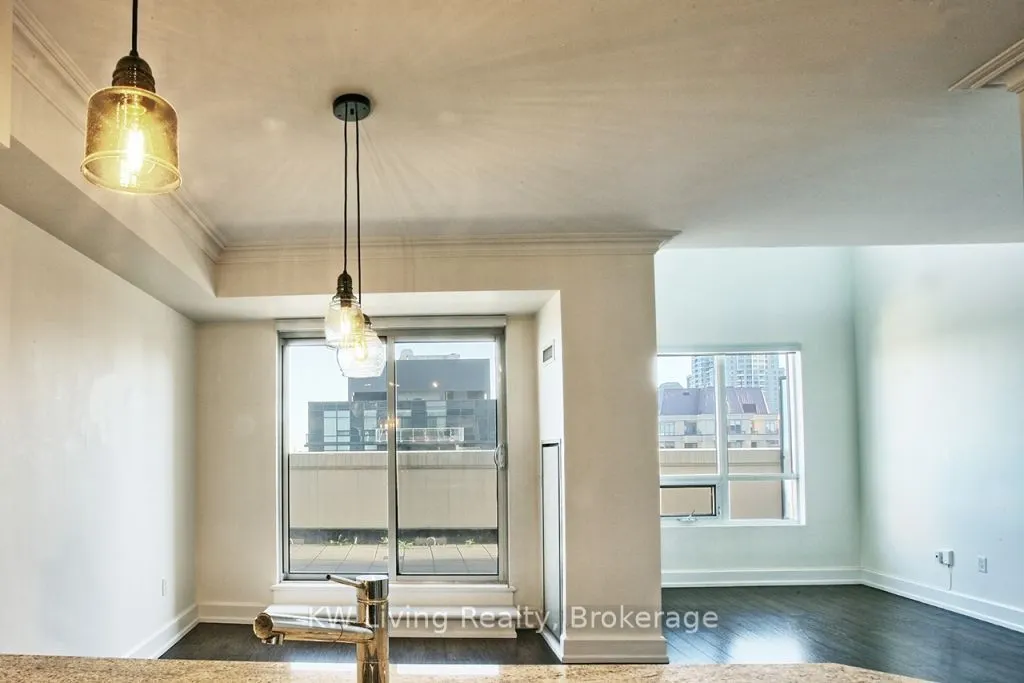 650 Sheppard Avenue E #PH13