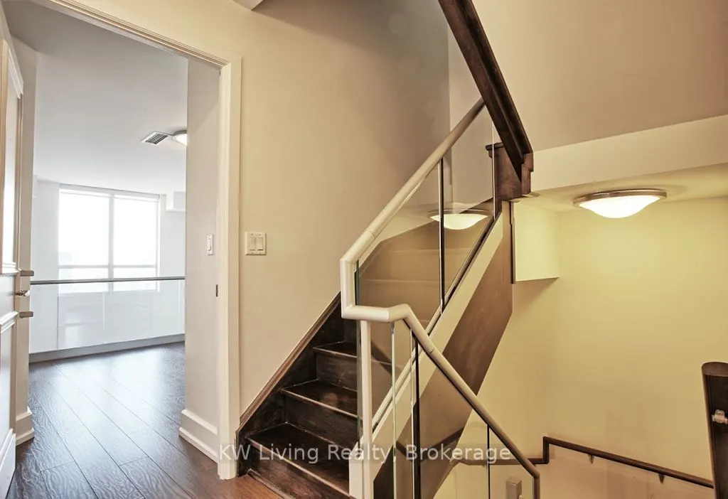 650 Sheppard Avenue E #PH13