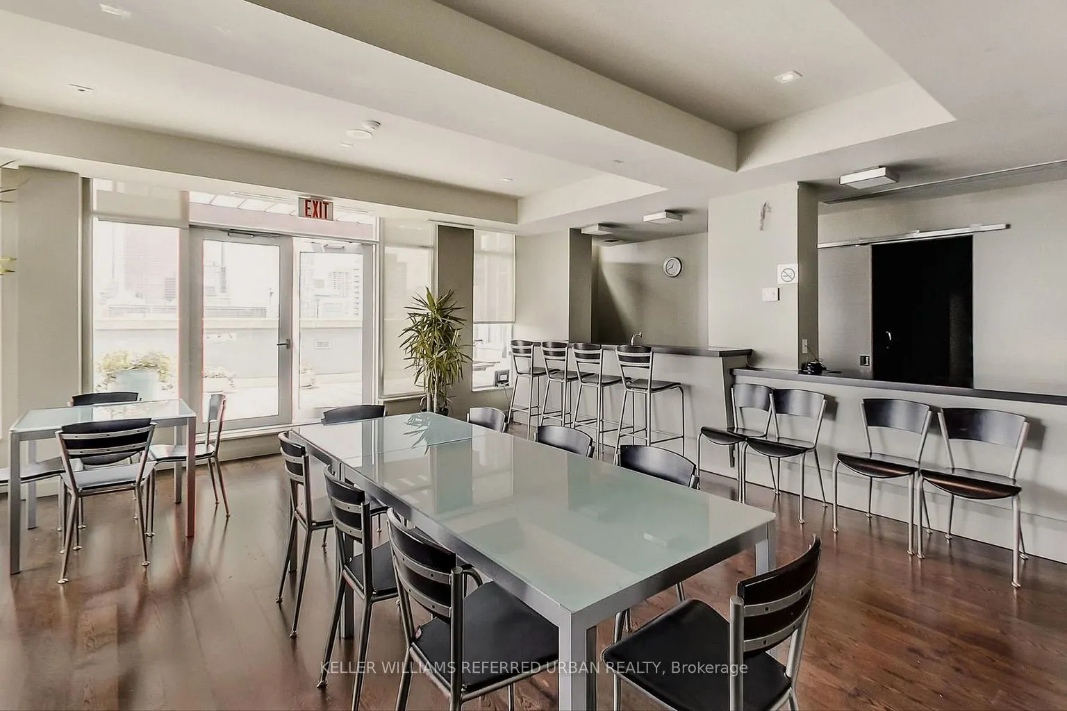 230 King Street E #304