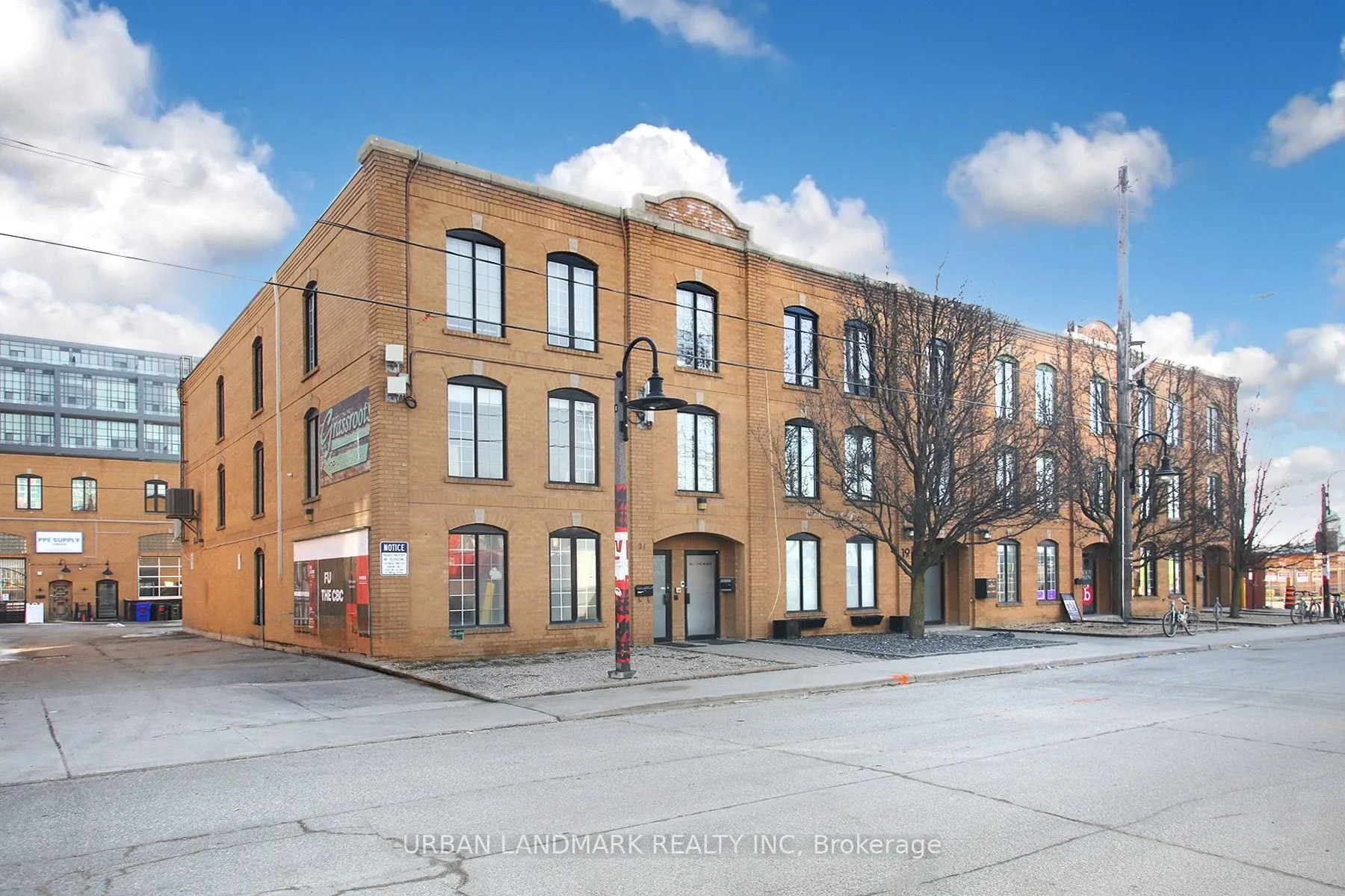 21 Atlantic Avenue #C