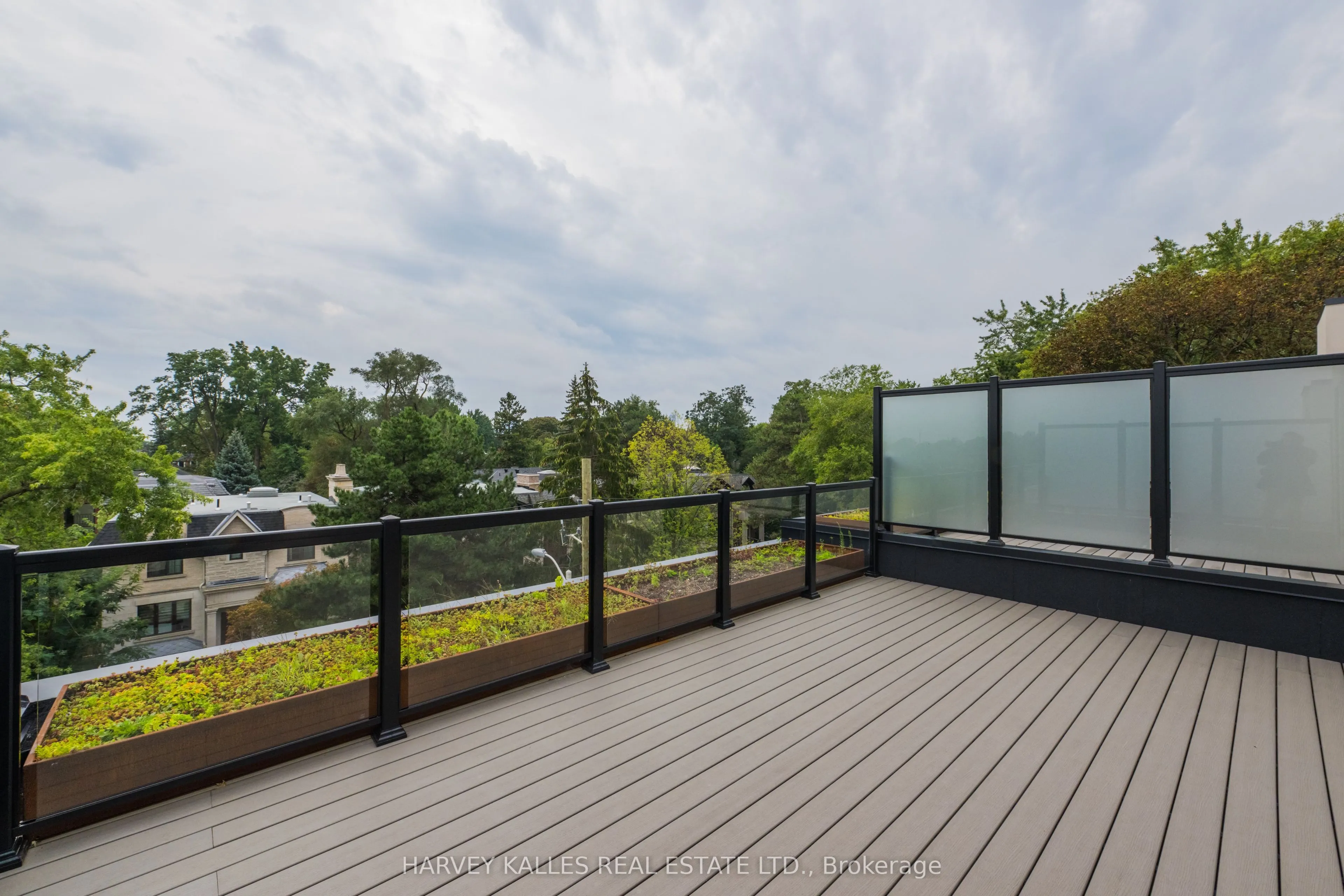 32 Evergreen Gardens