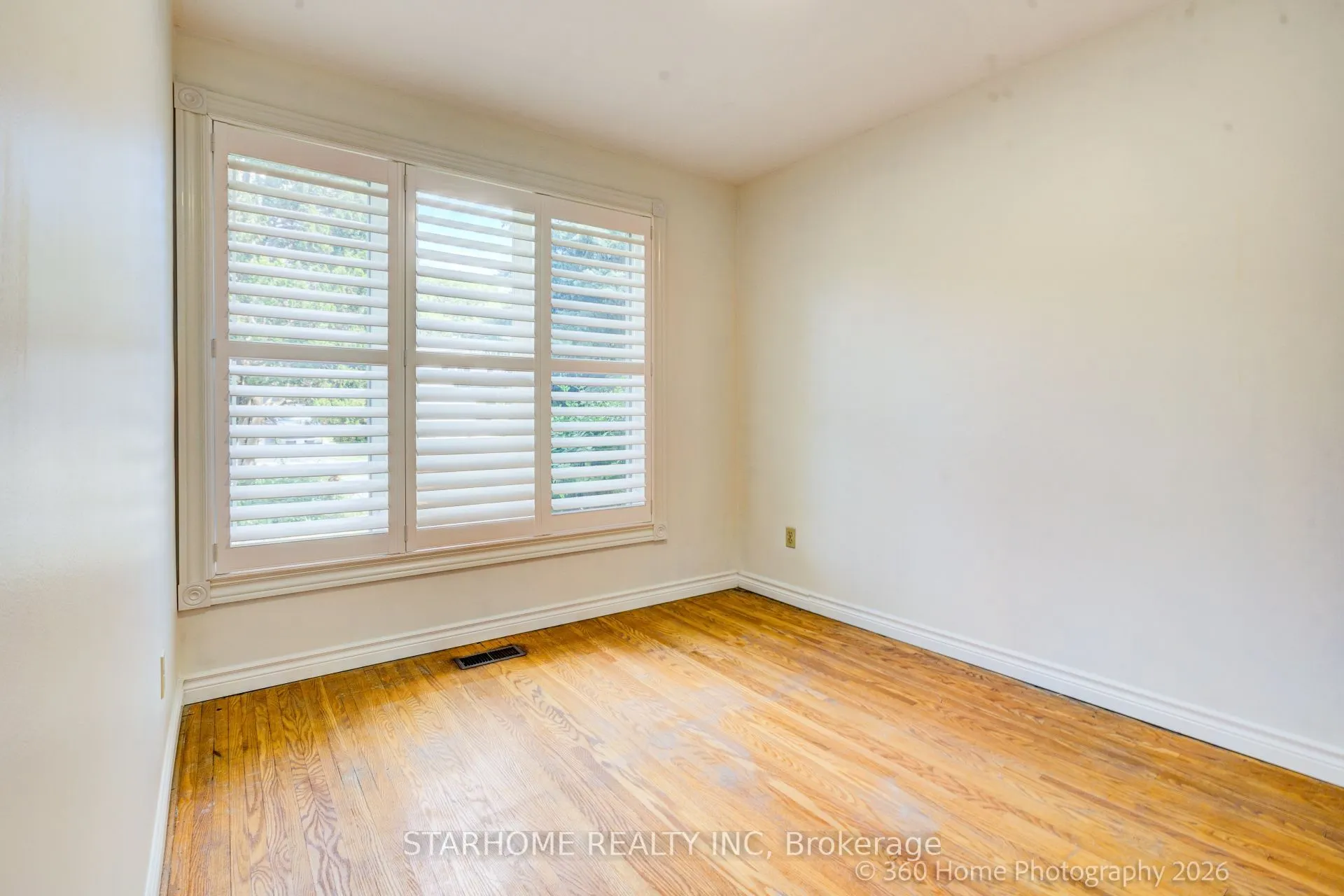 8 Shaughnessy Boulevard