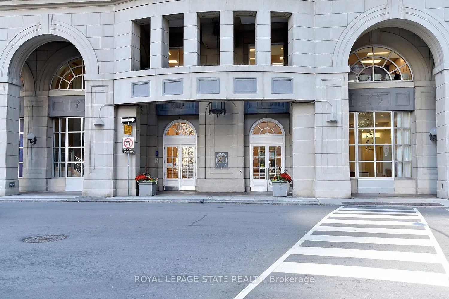 25 The Esplanade #1611