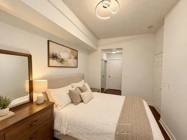 18 Kenaston Gardens #712