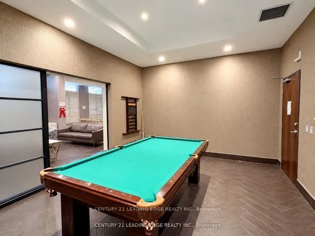 18 Kenaston Gardens #712