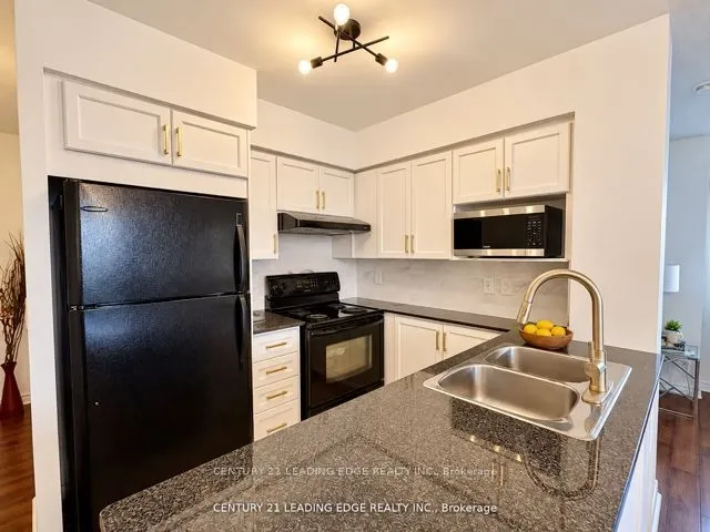 18 Kenaston Gardens #712