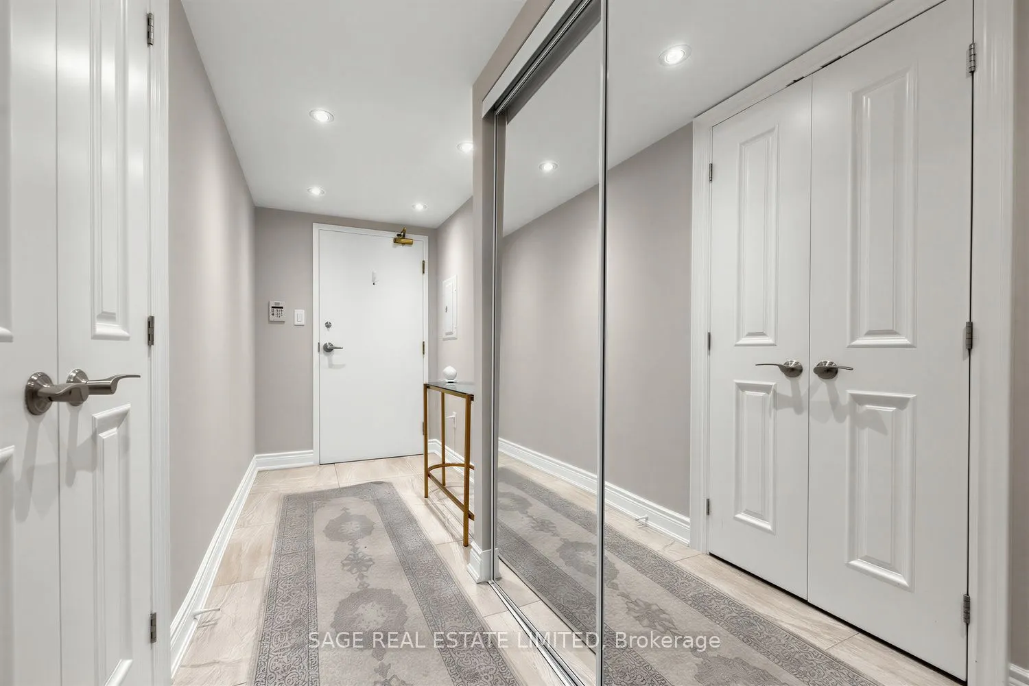 80 Cumberland Street #303