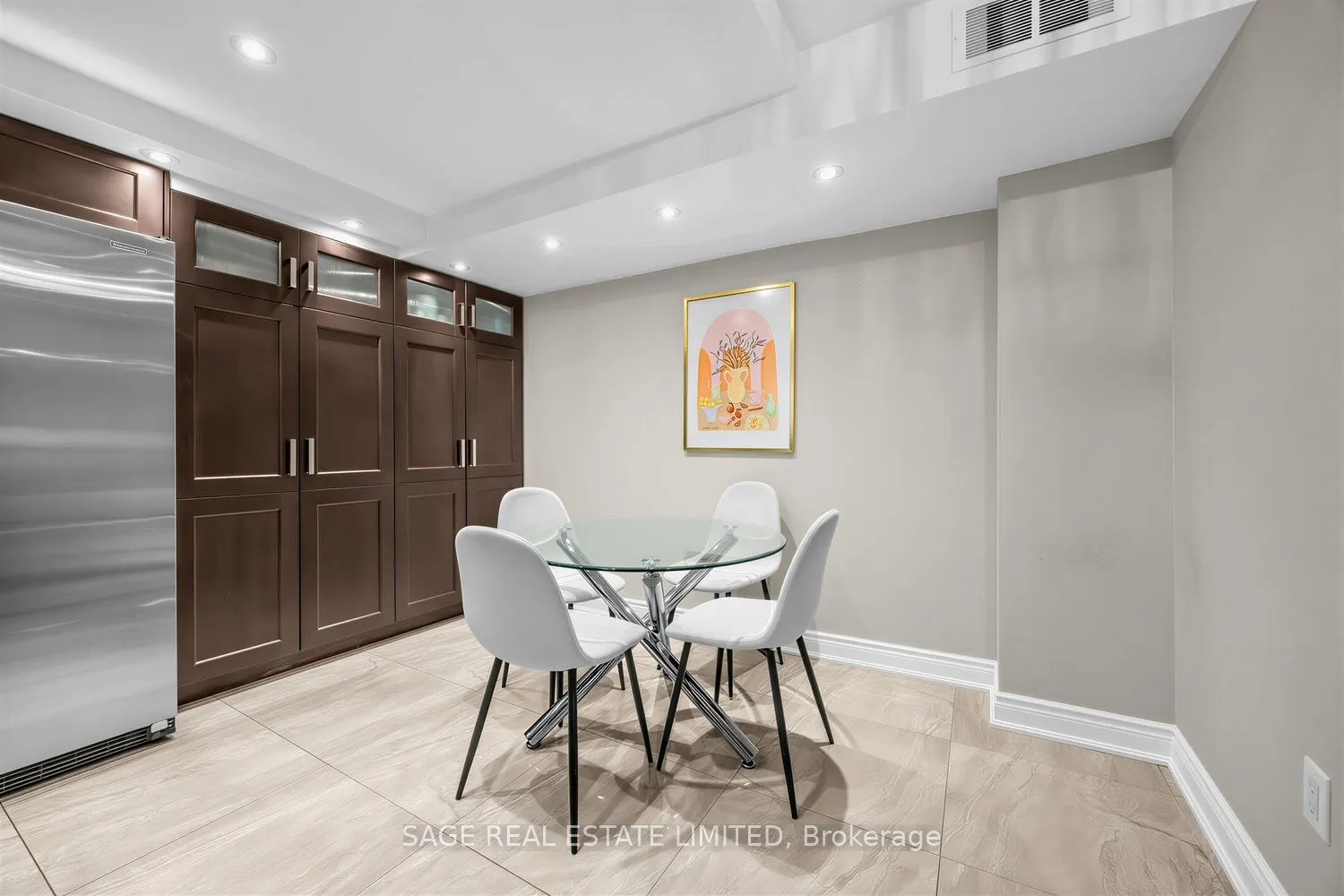 80 Cumberland Street #303