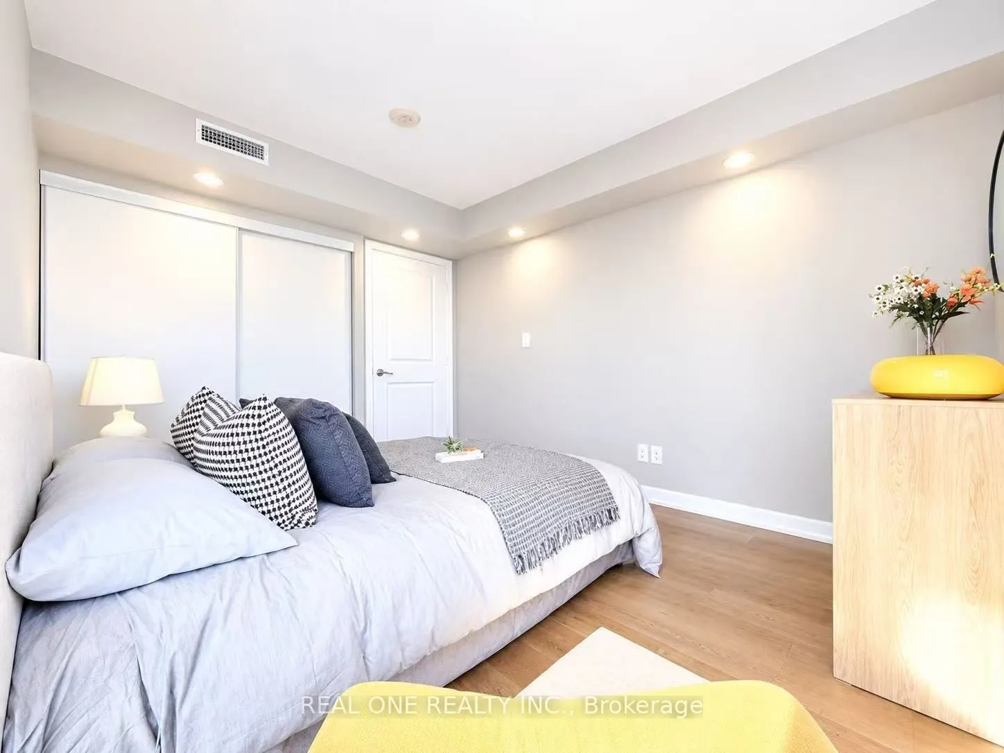 5793 Yonge Street #1905