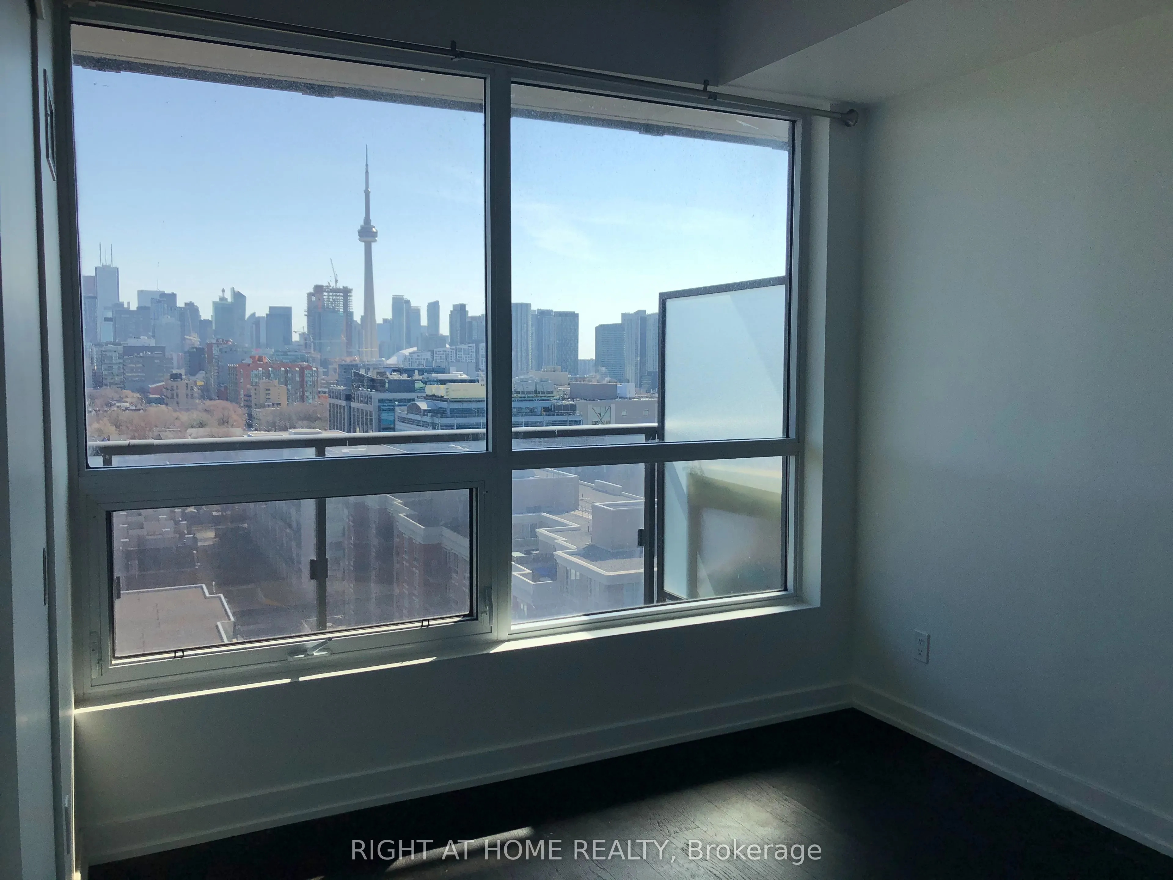 1030 King Street W #1204