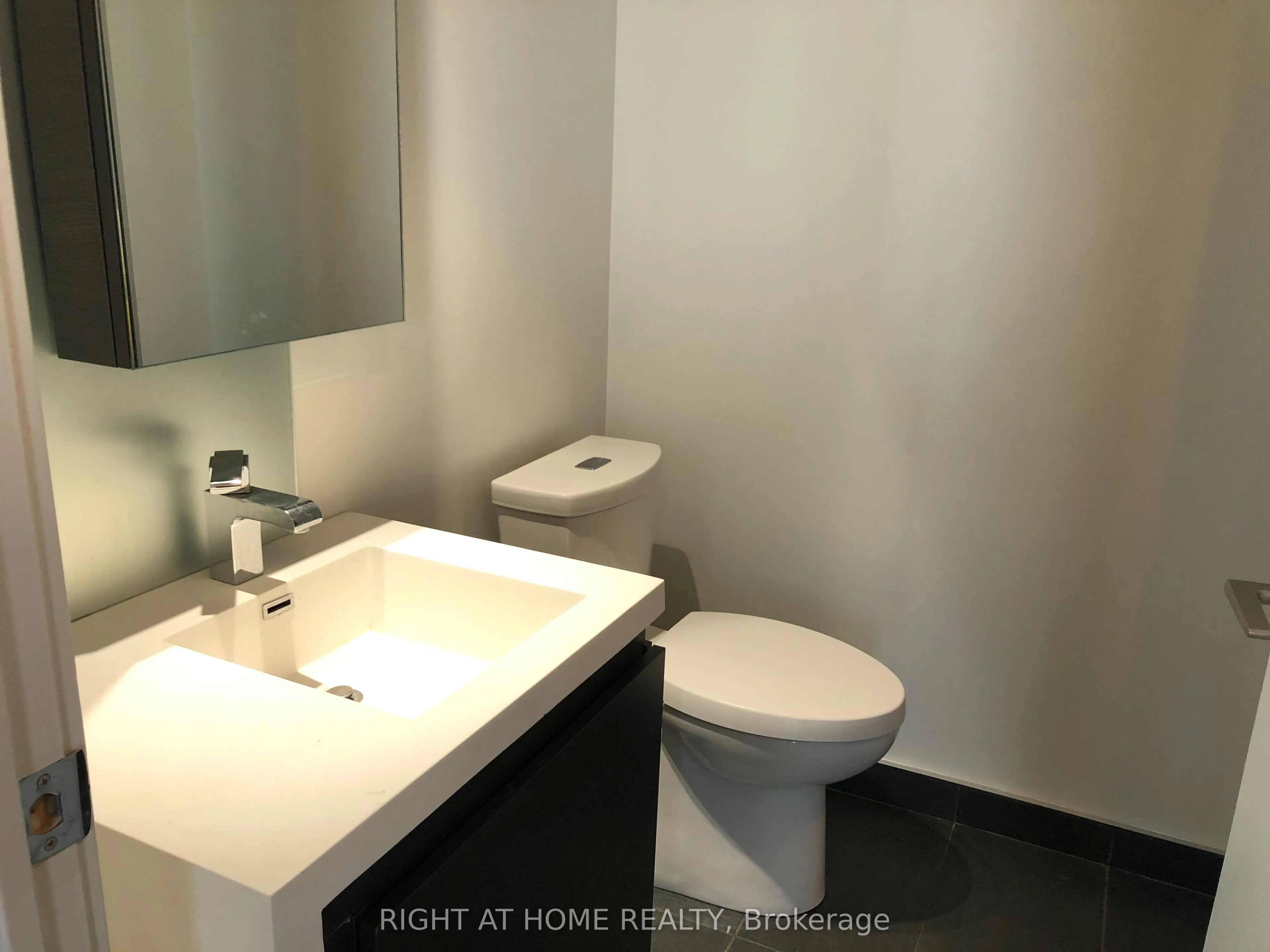 1030 King Street W #1204