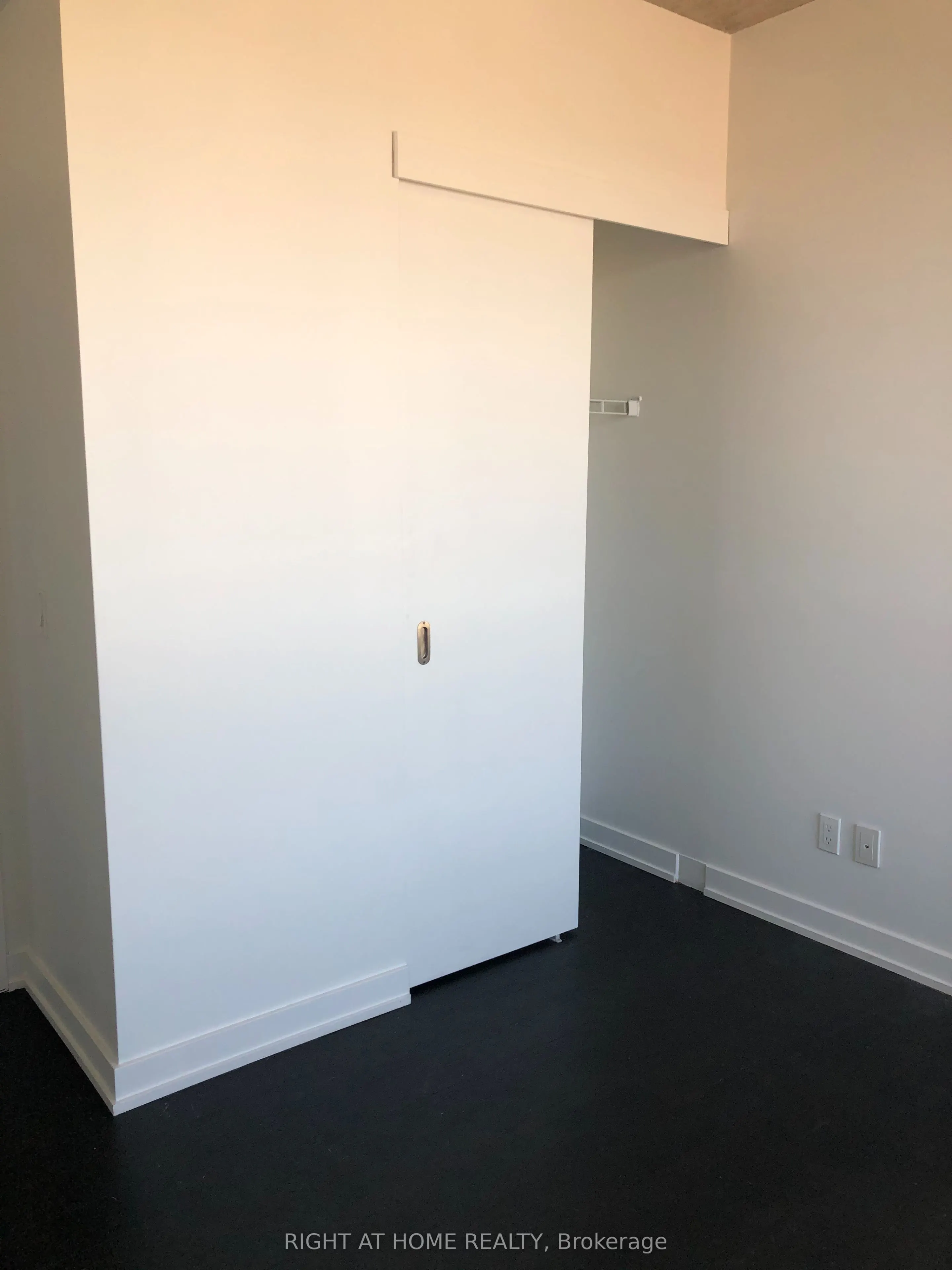 1030 King Street W #1204