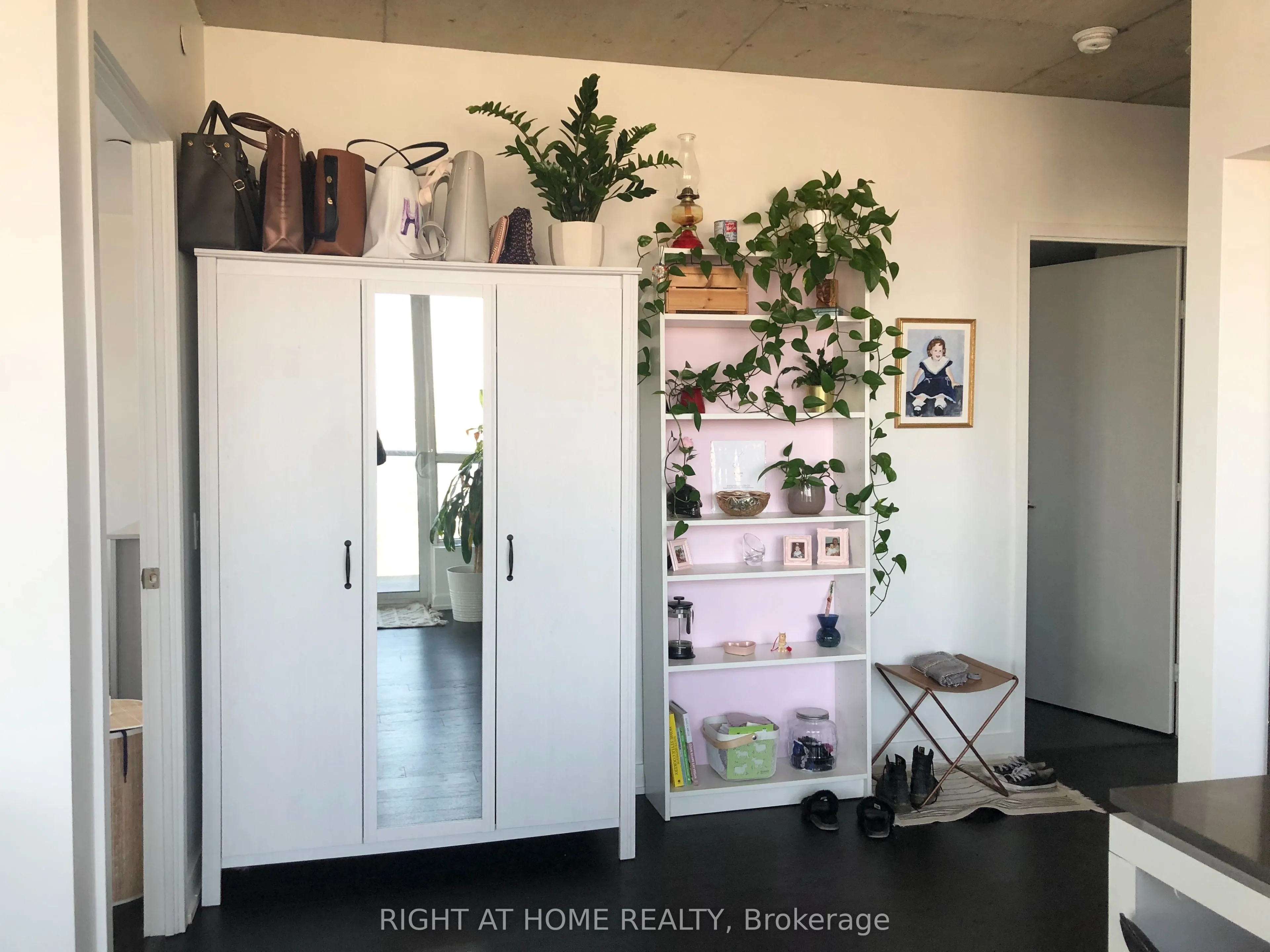 1030 King Street W #1204