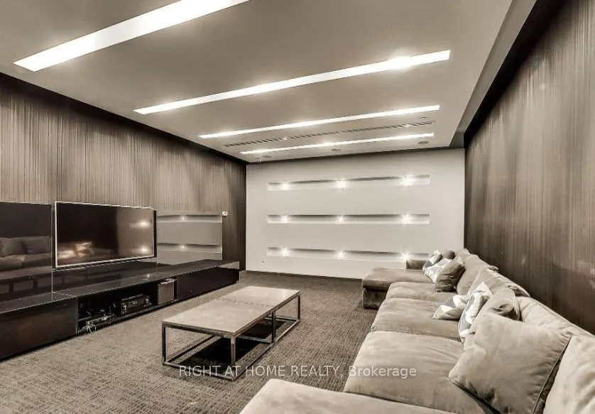 1030 King Street W #1204