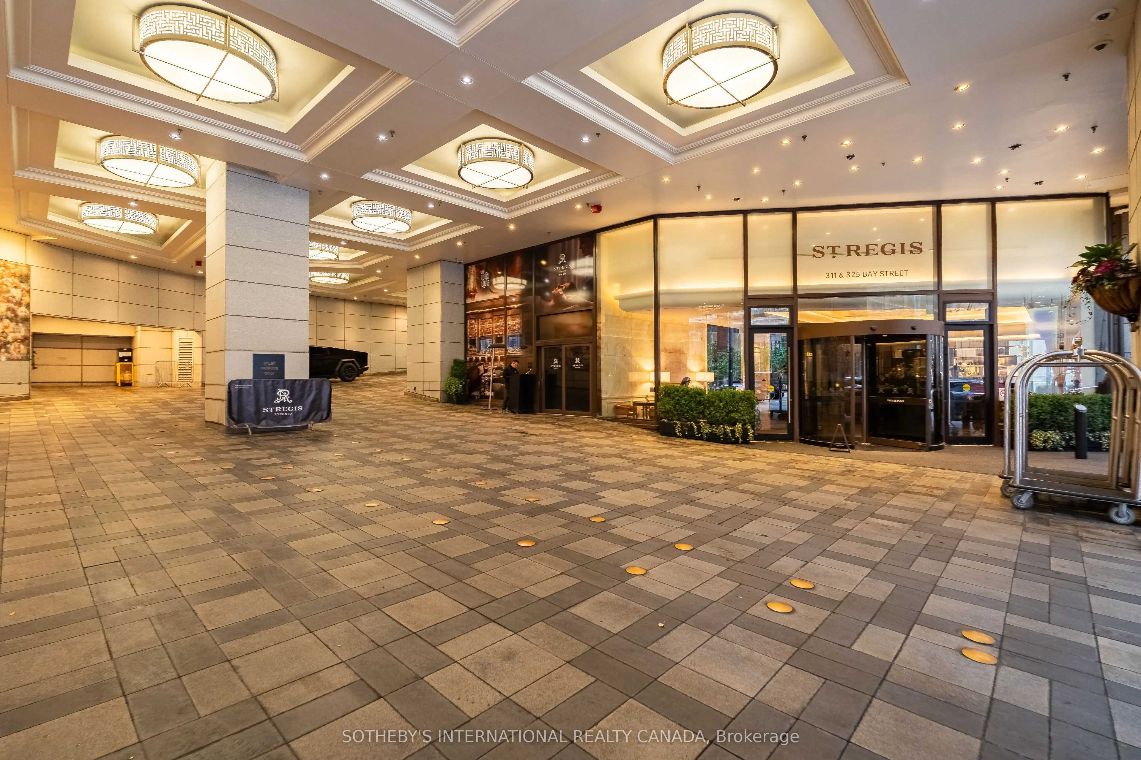 325 Bay Street #1905