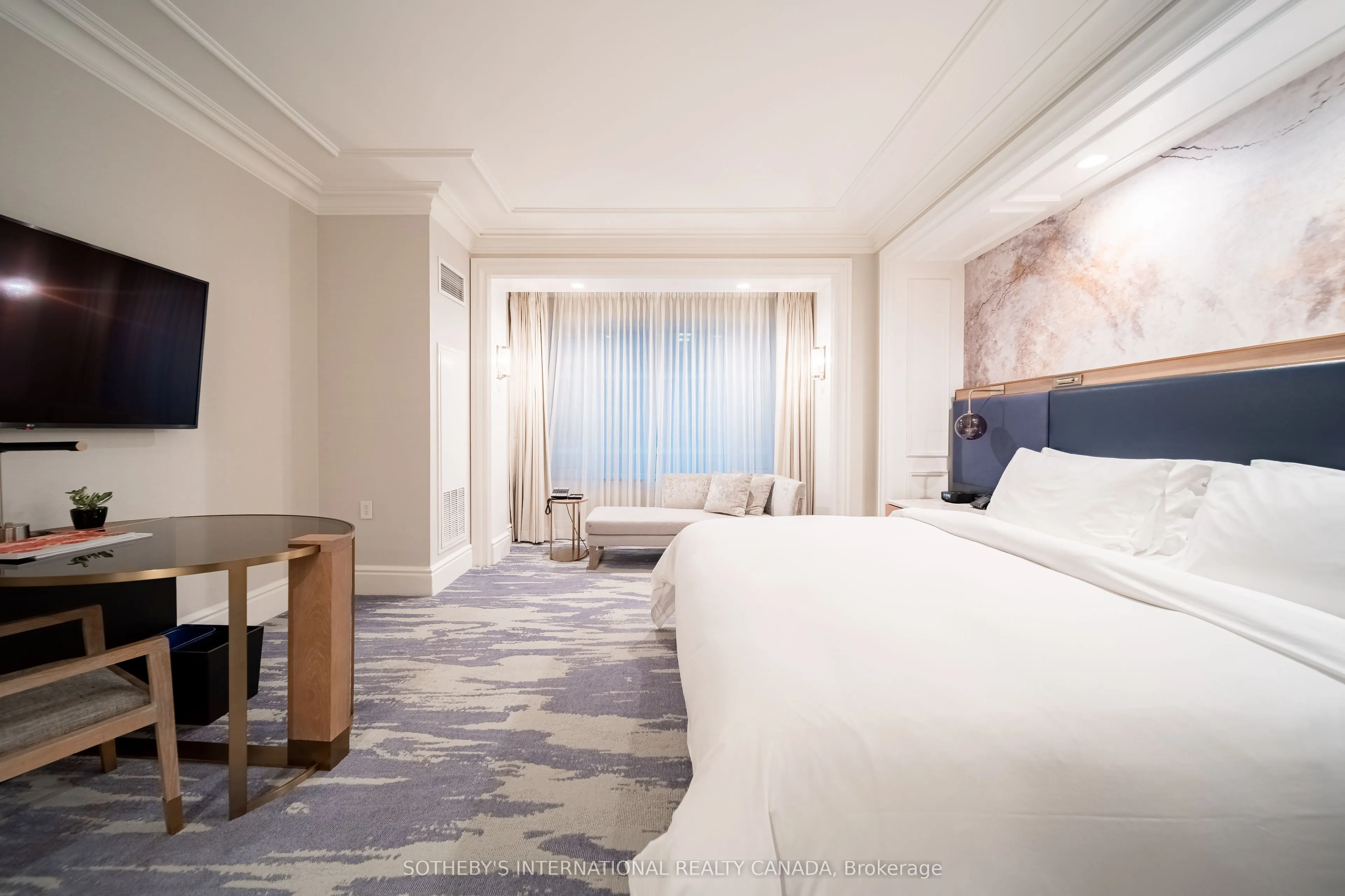 325 Bay Street #1905