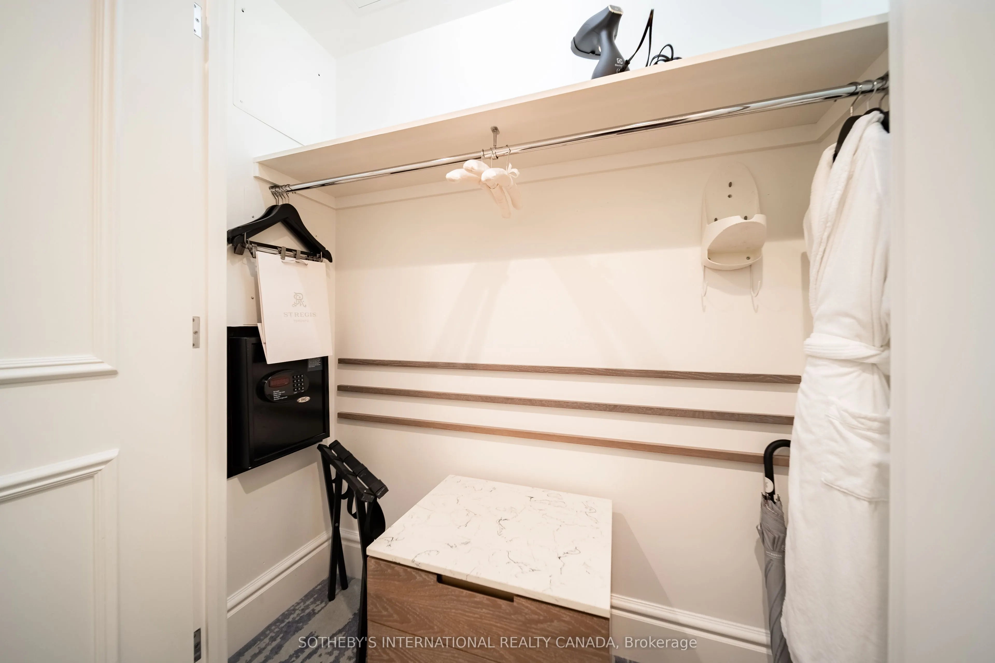 325 Bay Street #1905