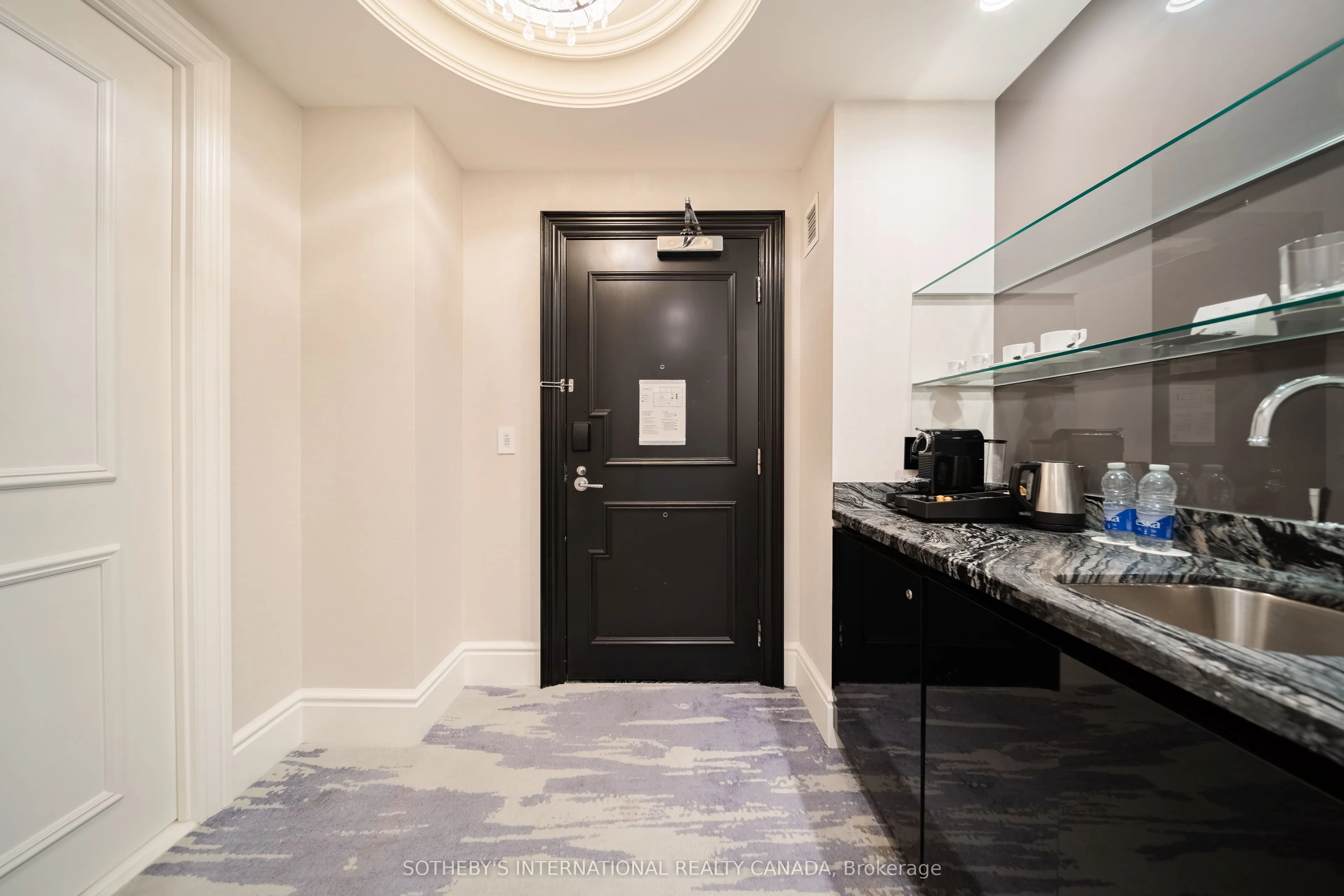 325 Bay Street #1905