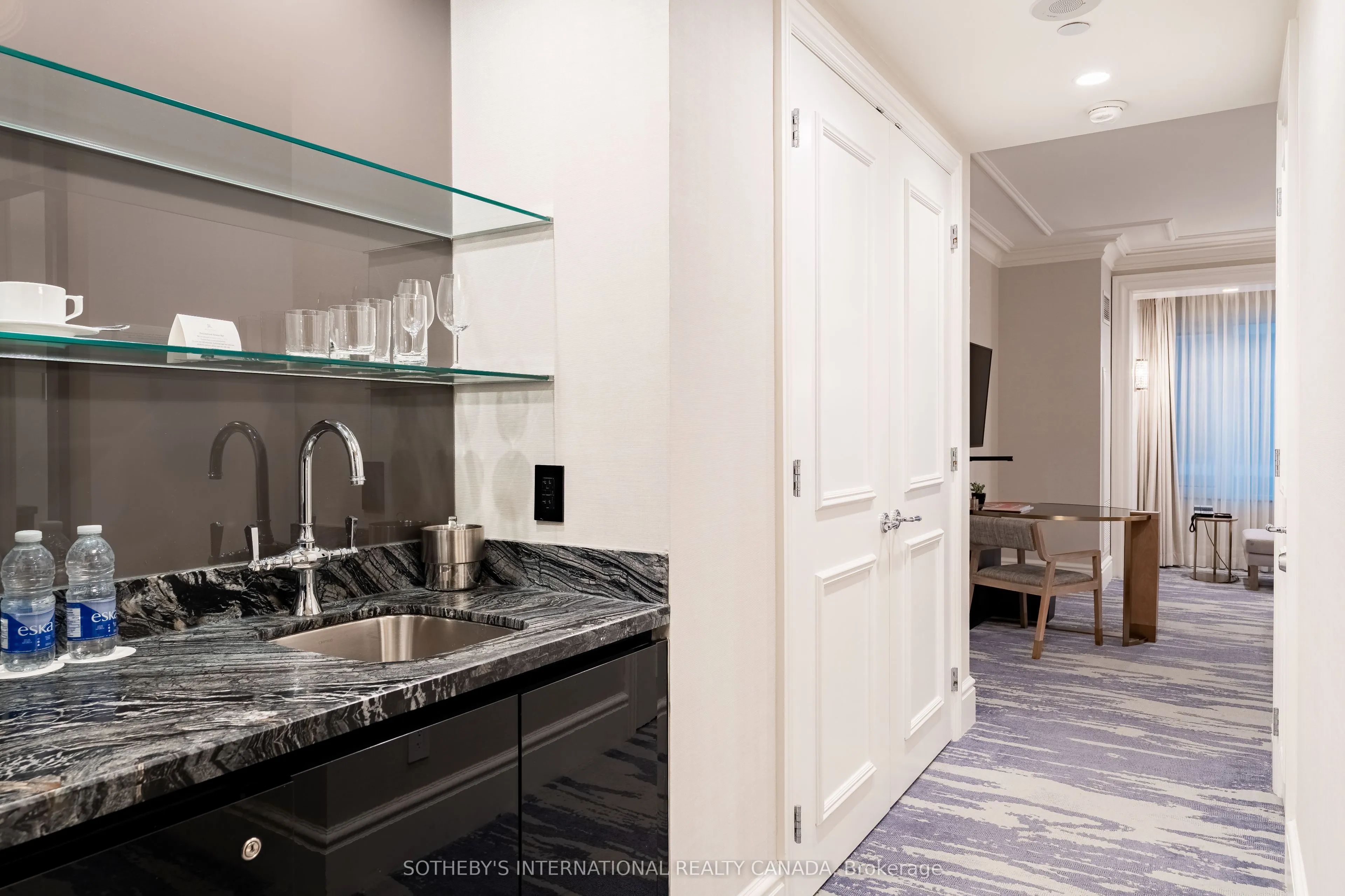 325 Bay Street #1905