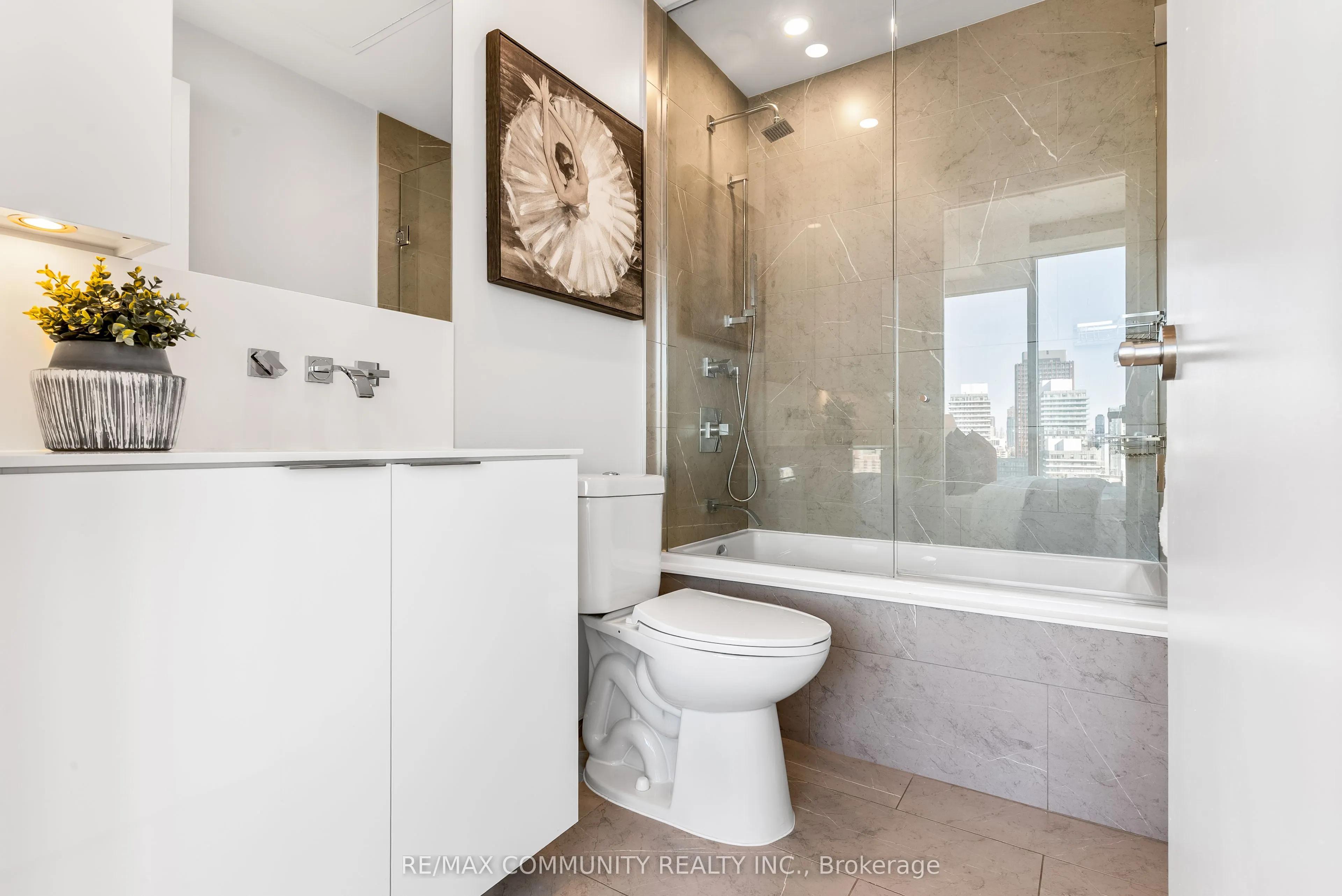 16 Bonnycastle Street #2102