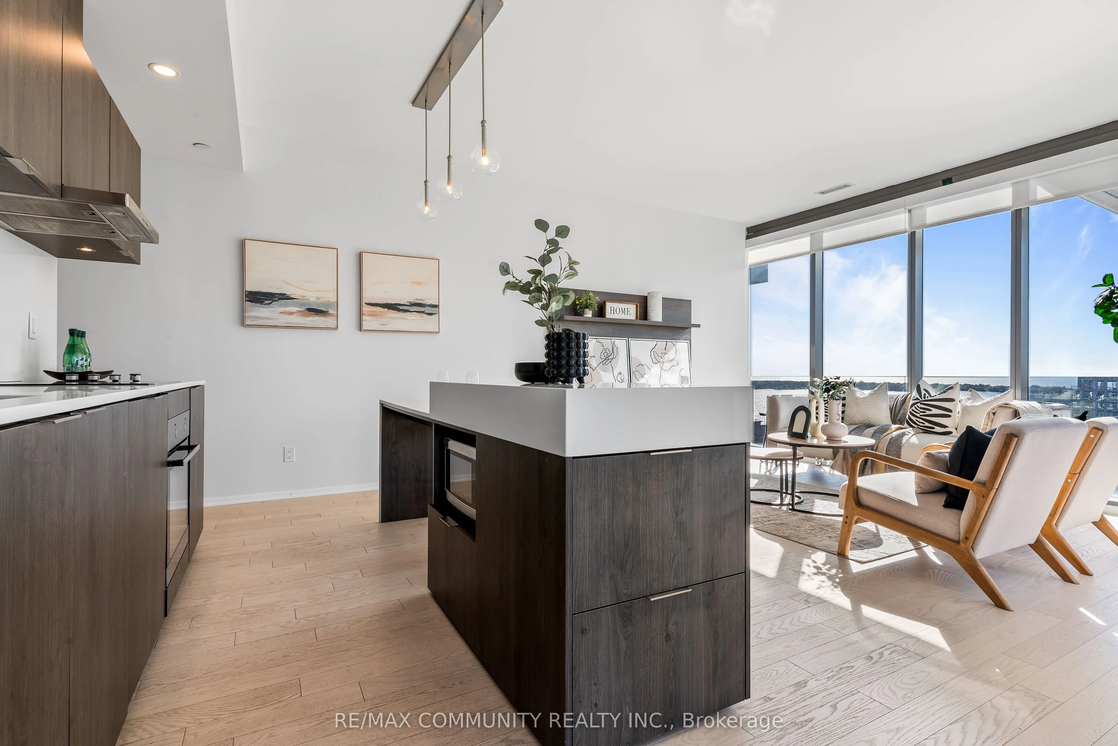 16 Bonnycastle Street #2102