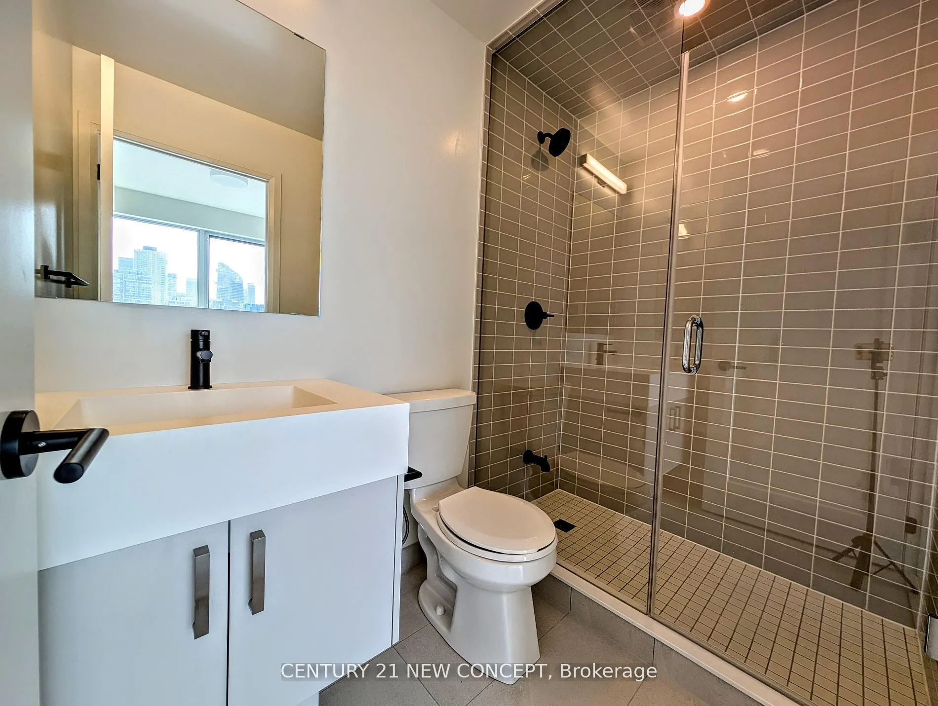 280 Dundas Street #2807